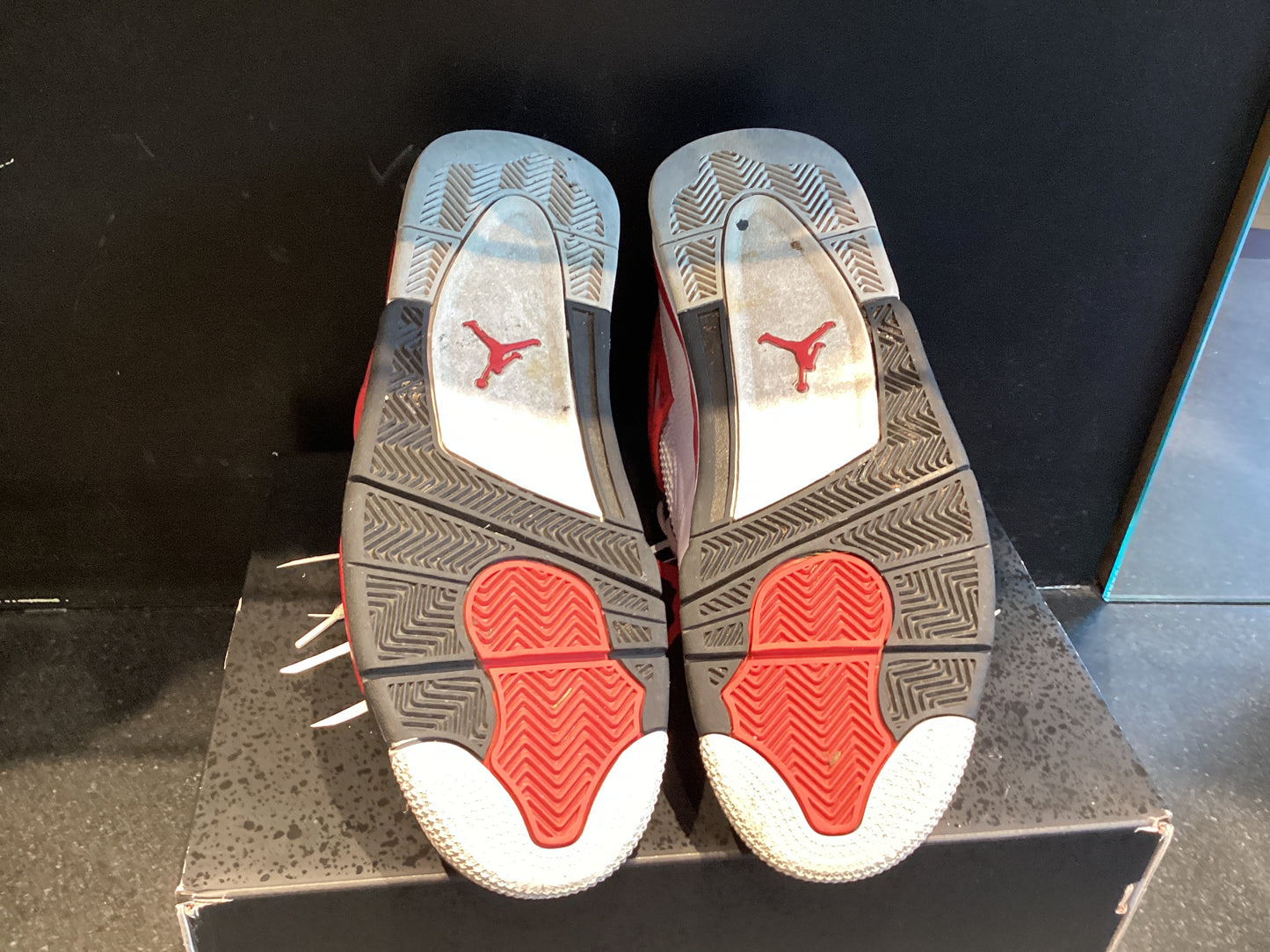 Jordan 4 “Red Cement” Pre Owned Size 10.5