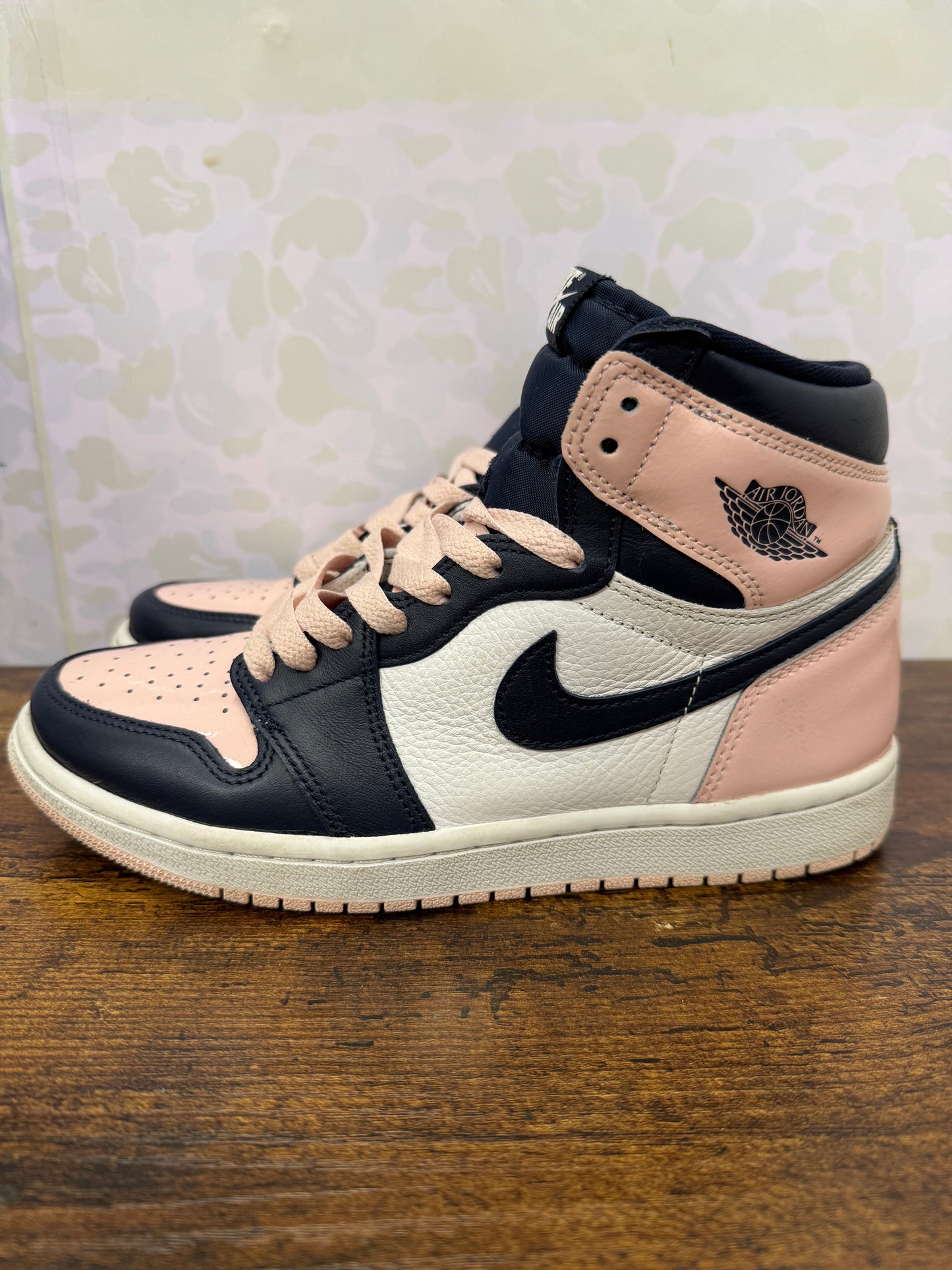 Jordan 1 High “Atmosphere” Size 7.5W / 6M Preowned