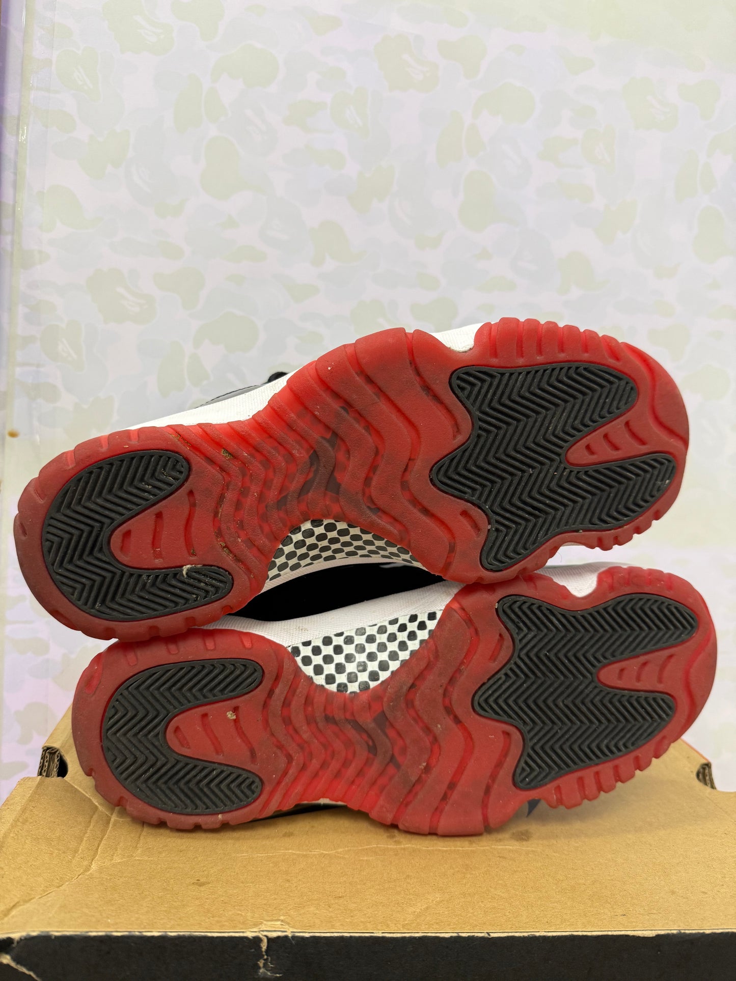 Jordan 11 “Bred” Size 8.5 Preowned