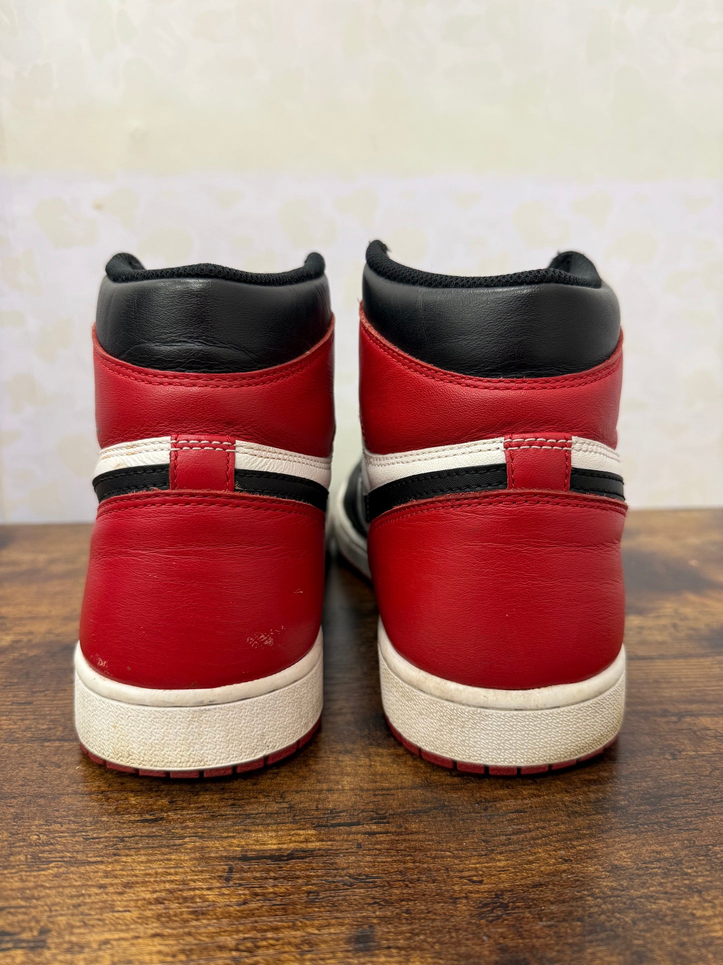 Jordan 1 “Black Toe” Size 11 Preowned
