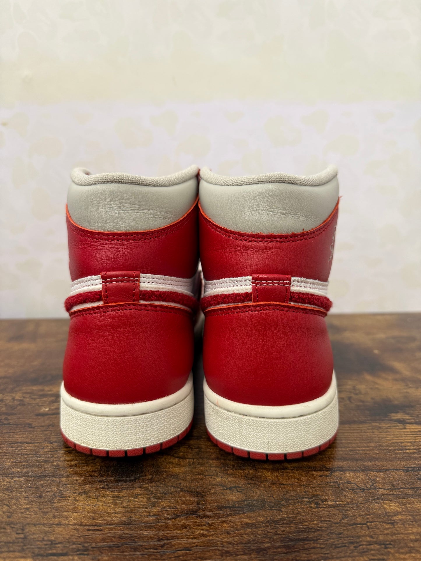 Jordan 1 “Varsity Red” Size 8W/6.5M Preowned