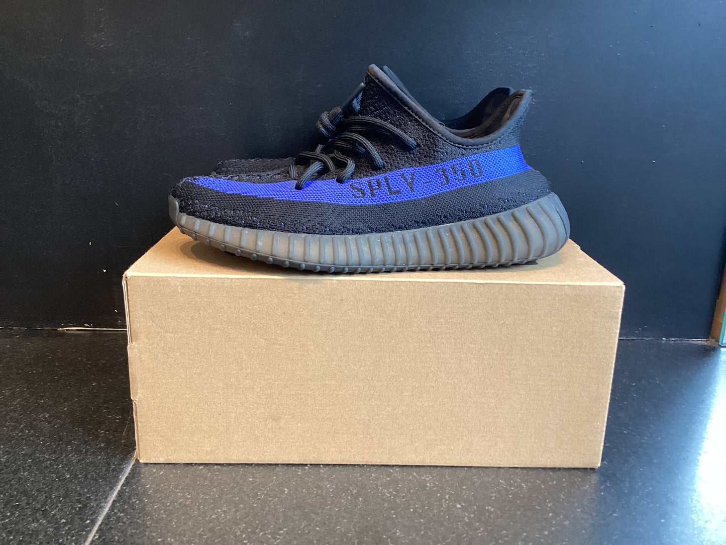 Yeezy 350 “Dazzling Blue” Preowned size 7.5
