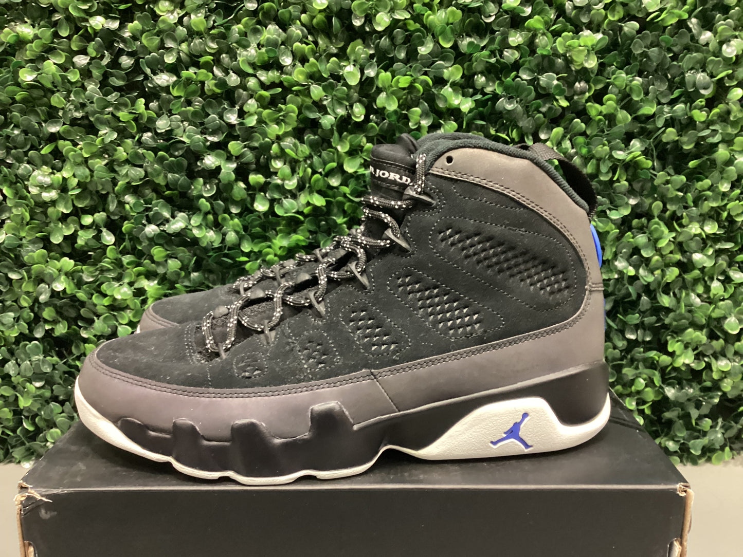 Jordan 9 “Racer Blue” Size 8.5 Preowned