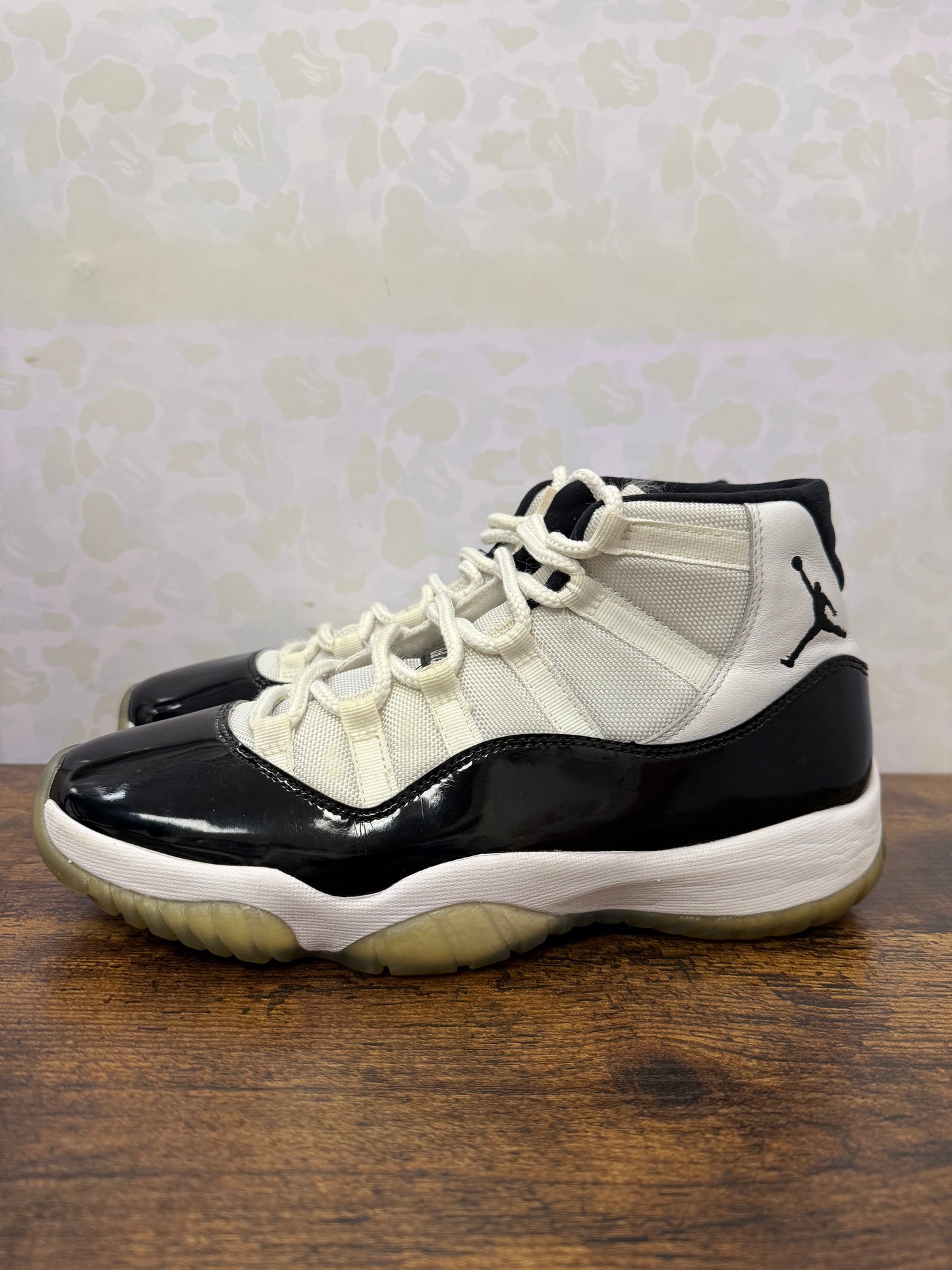 Jordan 11 “Concord” Size 9.5 Preowned