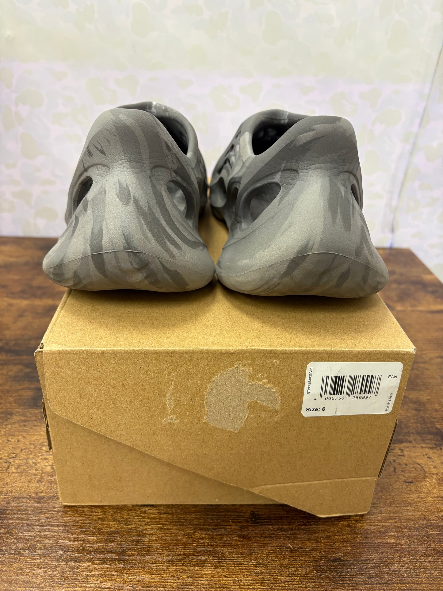 Yeezy Foam Runner “MX Granite” Size 6 Preowned