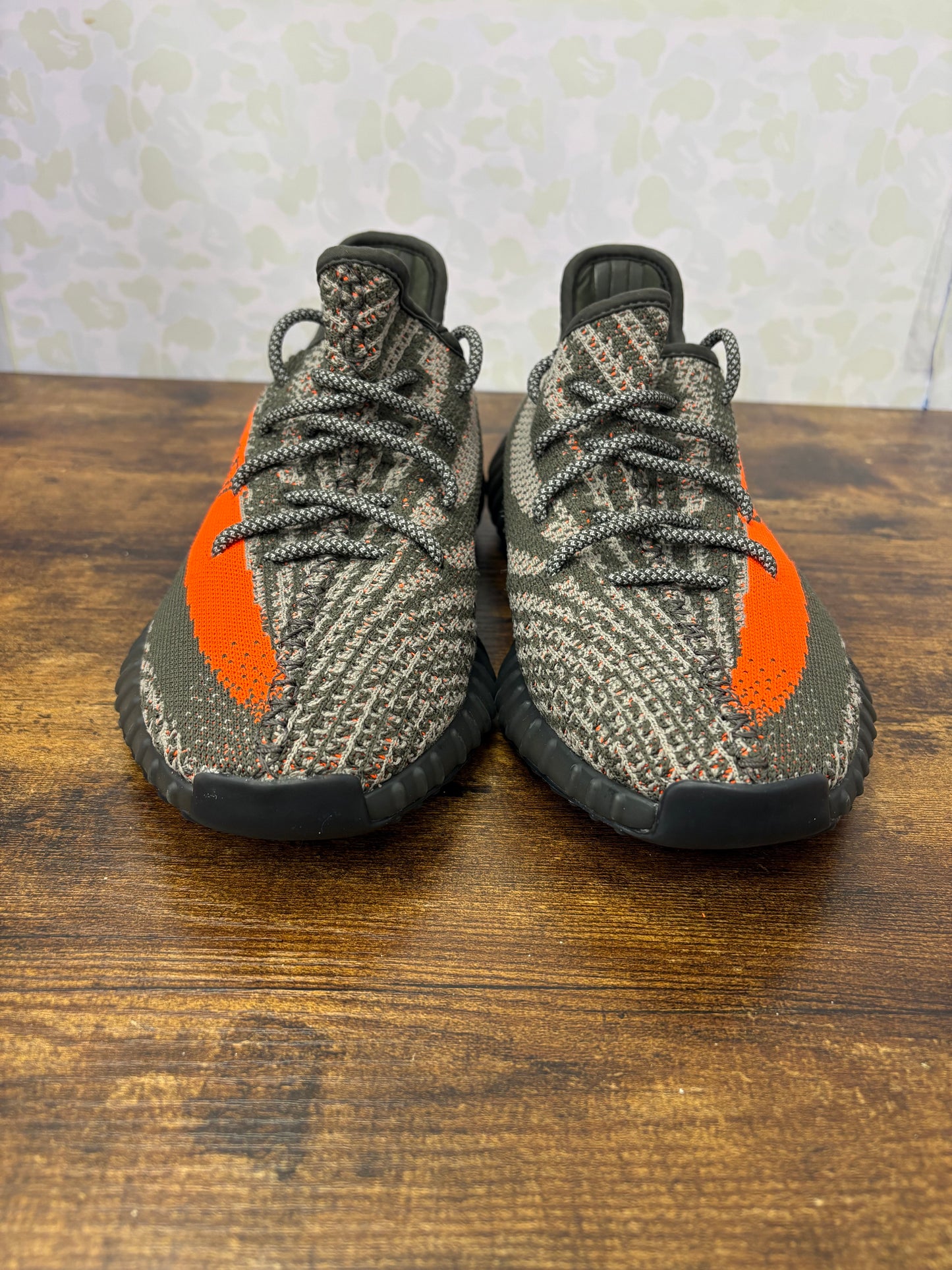 Yeezy 350 “Carbon Beluga” Size 9.5 Preowned No Box