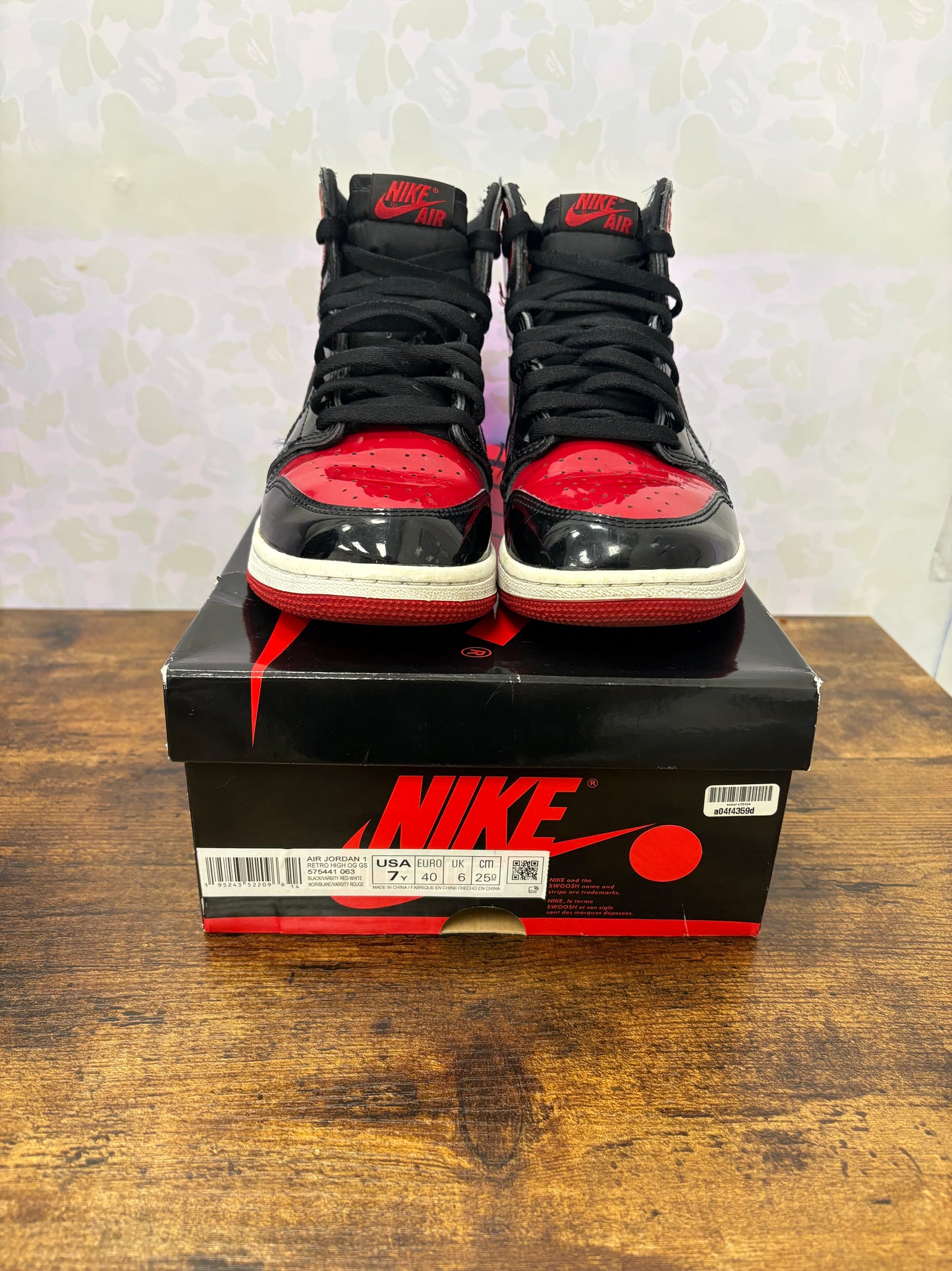 Jordan 1 “Patent Bred” Preowned Size 7Y