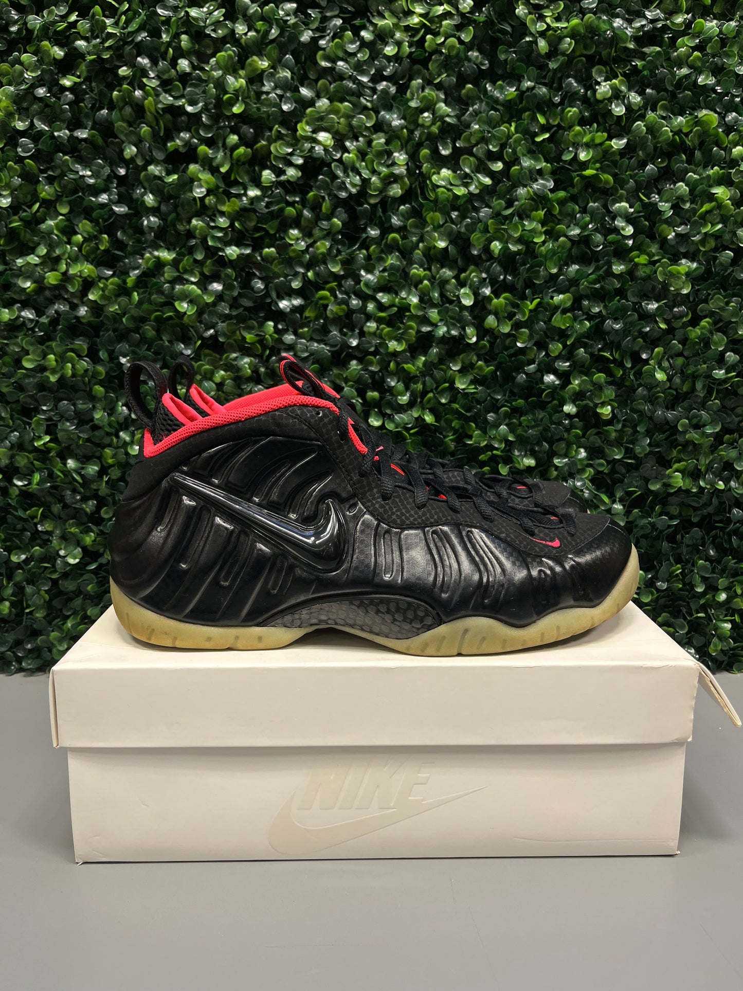 Nike Air Foamposite Pro "Yeezy" Size 11.5 Preowned