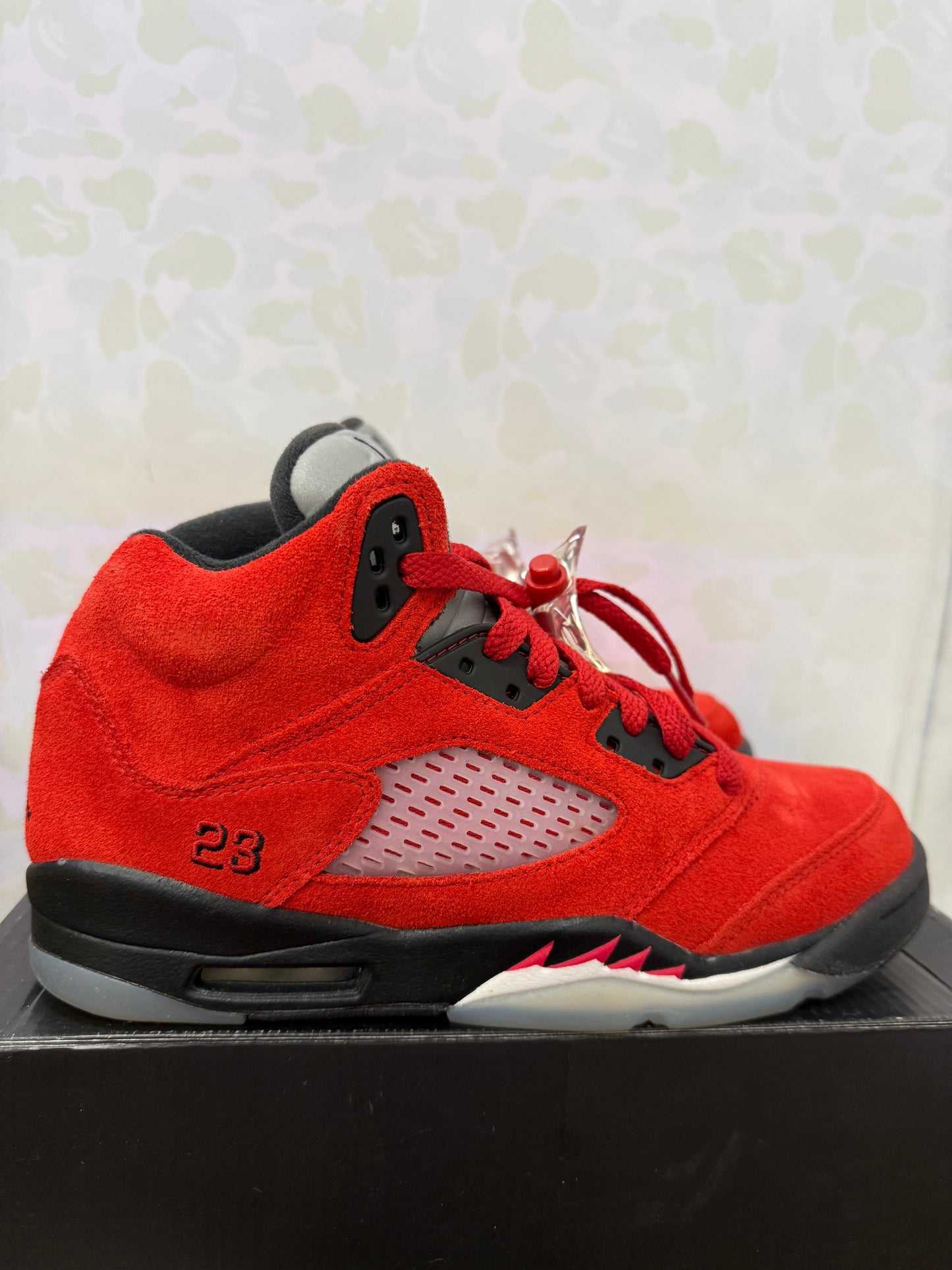 Jordan 5 “Raging Bull” Size 5.5 Preowned