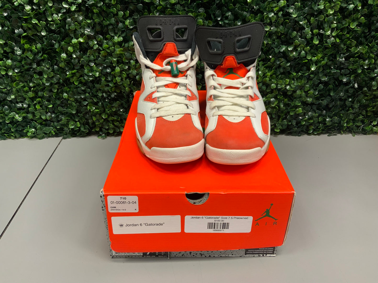 Jordan 6 "Gatorade" Size 7.5M / 9W Preowned