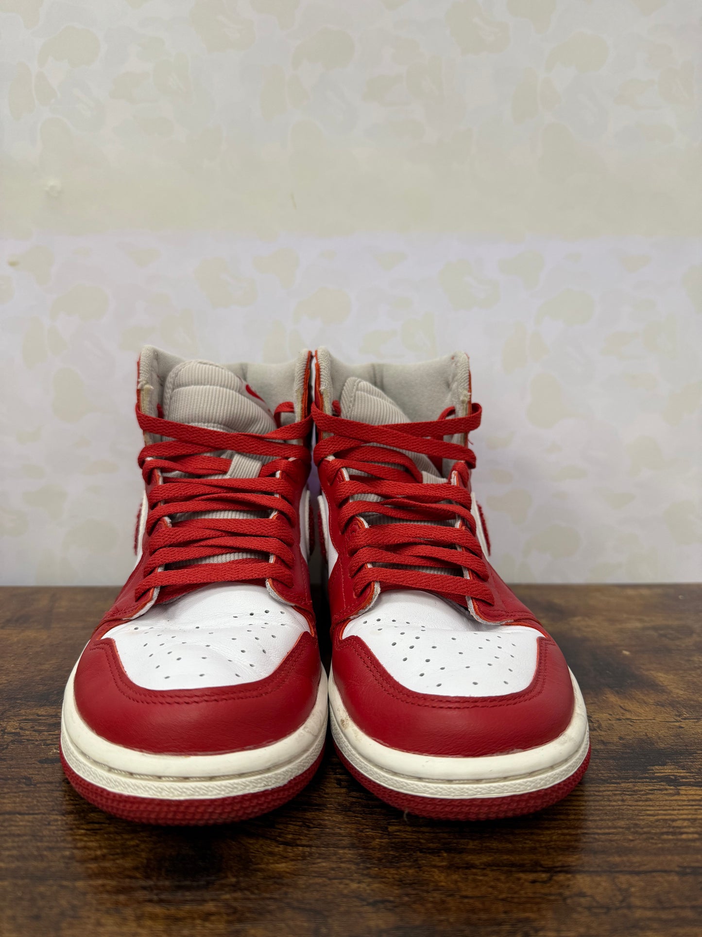 Jordan 1 “Varsity Red” Size 8W/6.5M Preowned