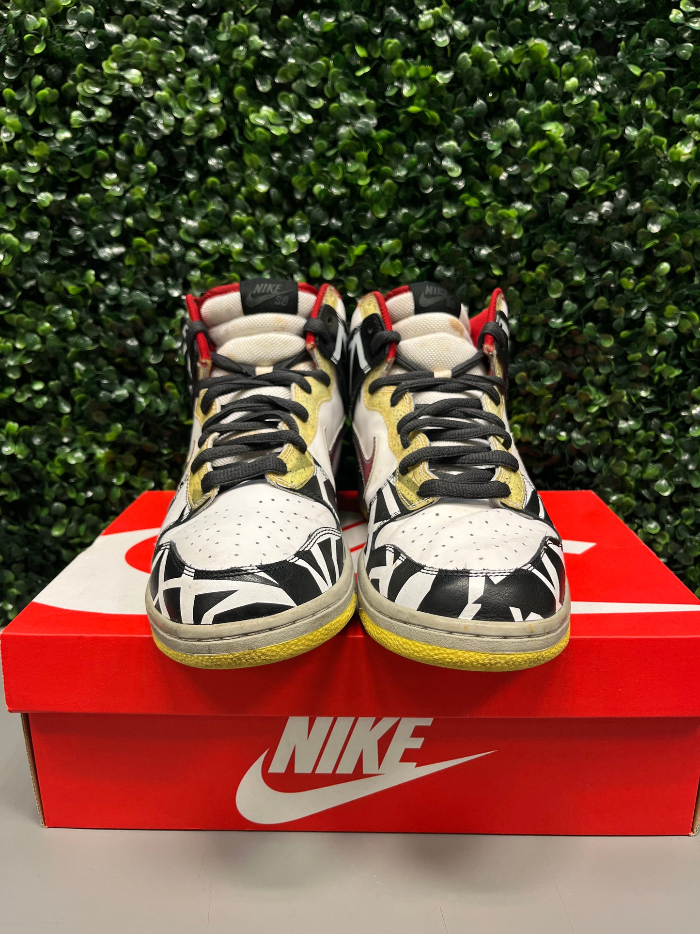 Nike SB Dunk High "Thrashin" Size 11 Preowned