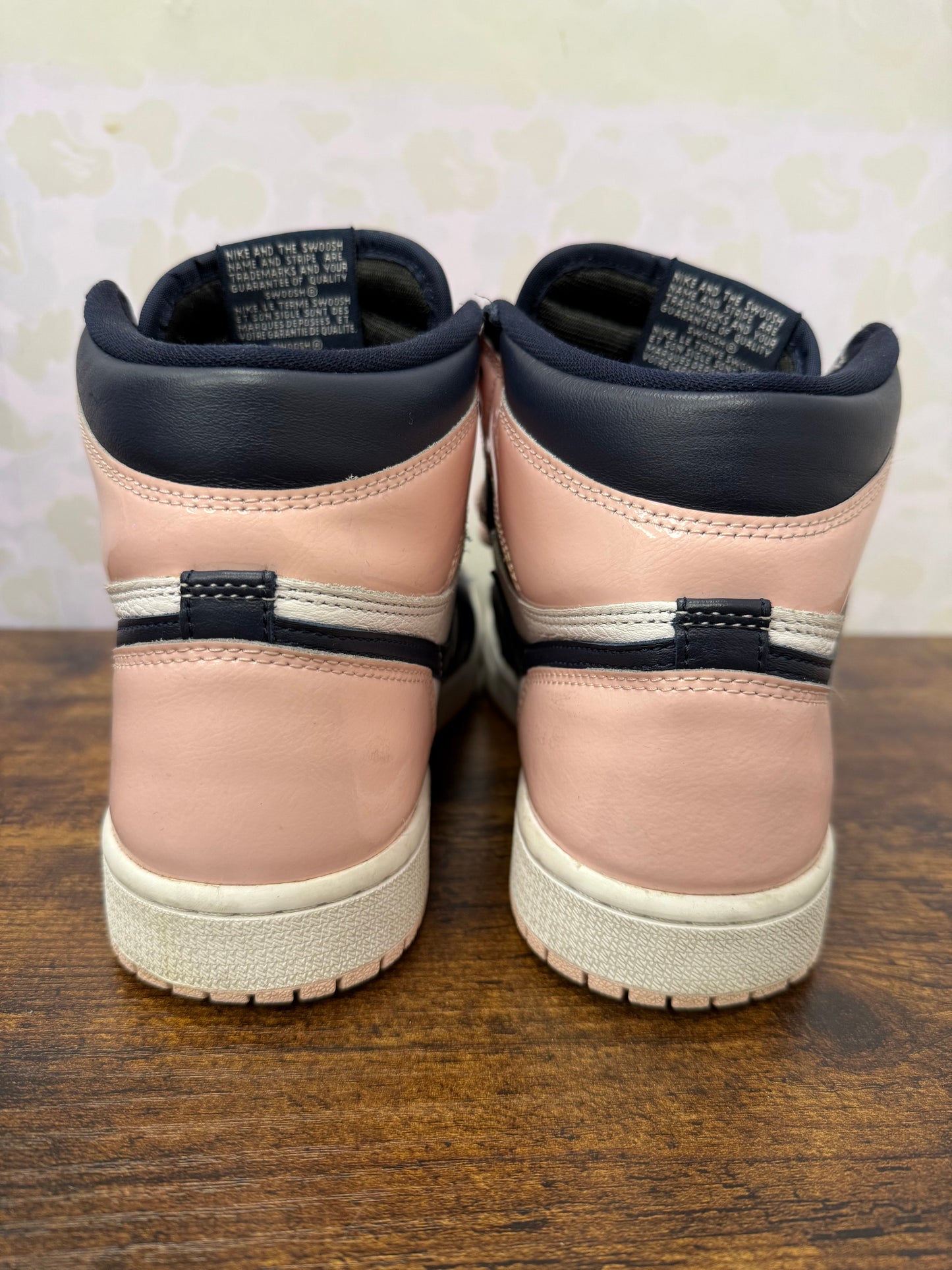Jordan 1 High “Atmosphere” Size 7.5W / 6M Preowned