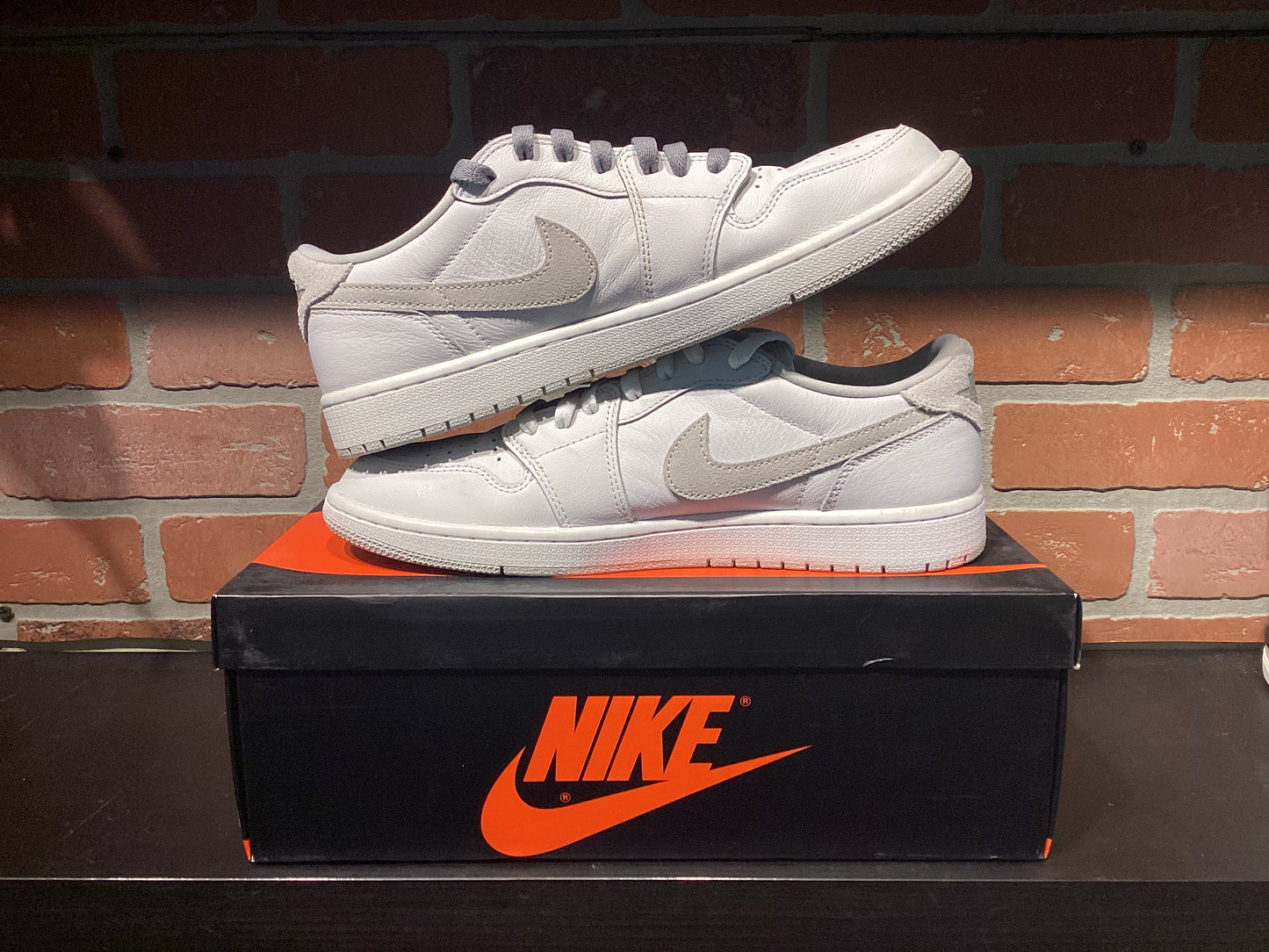 Jordan 1 Low OG “Neutral Grey” Size 11 Preowned