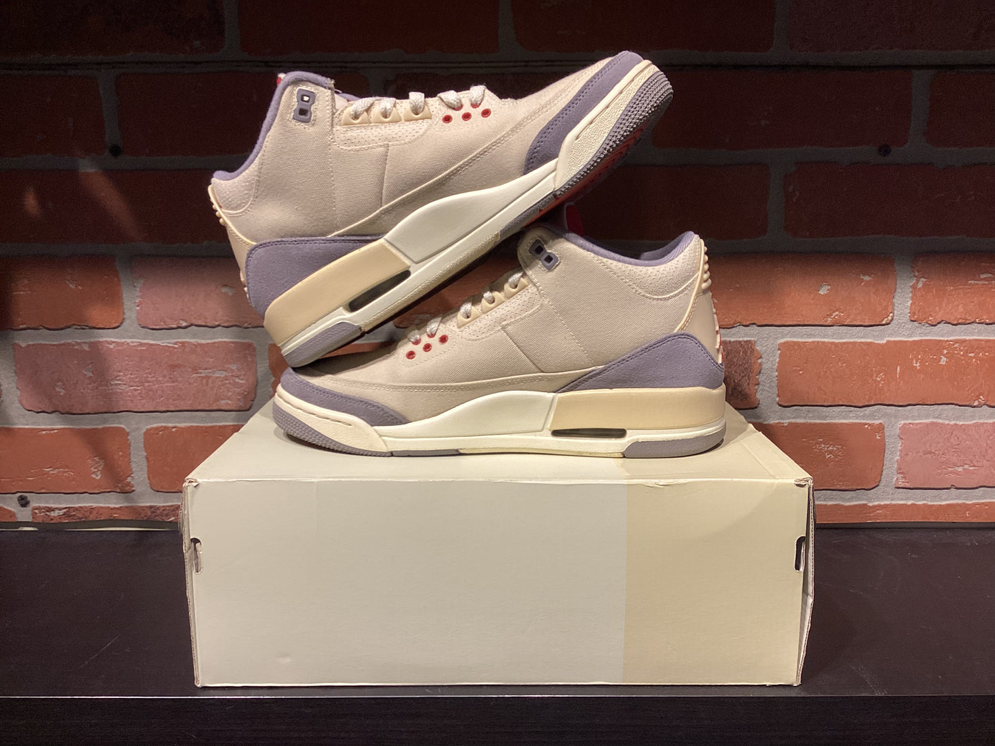 Jordan 3 “Muslin” Size 9 Preowned