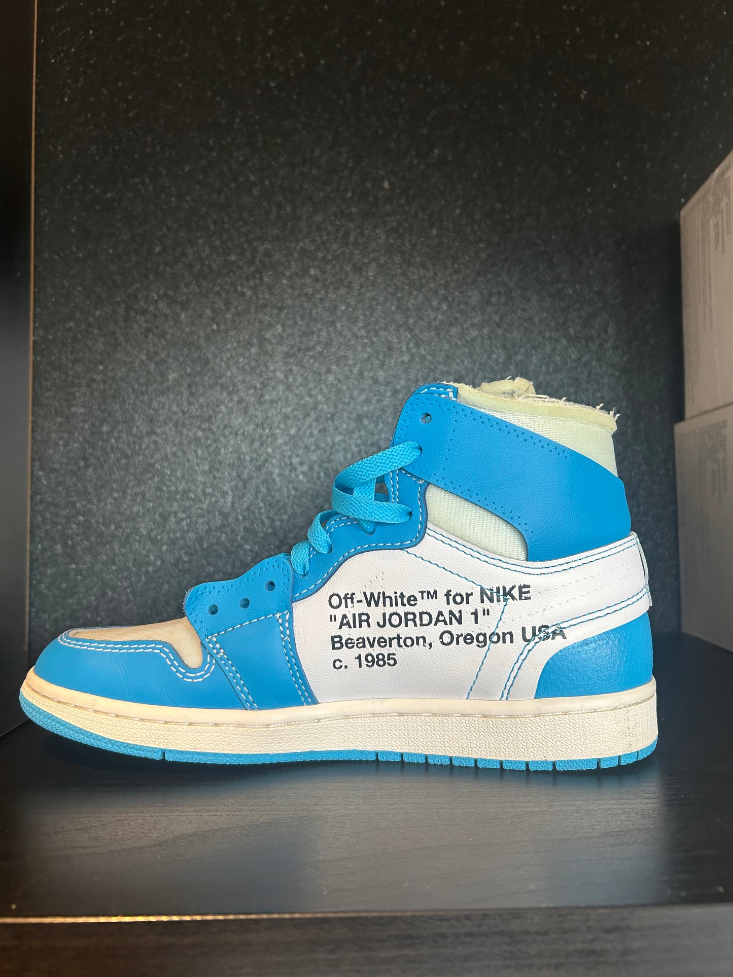 Jordan 1 High Off White "University Blue" Pre-Owned