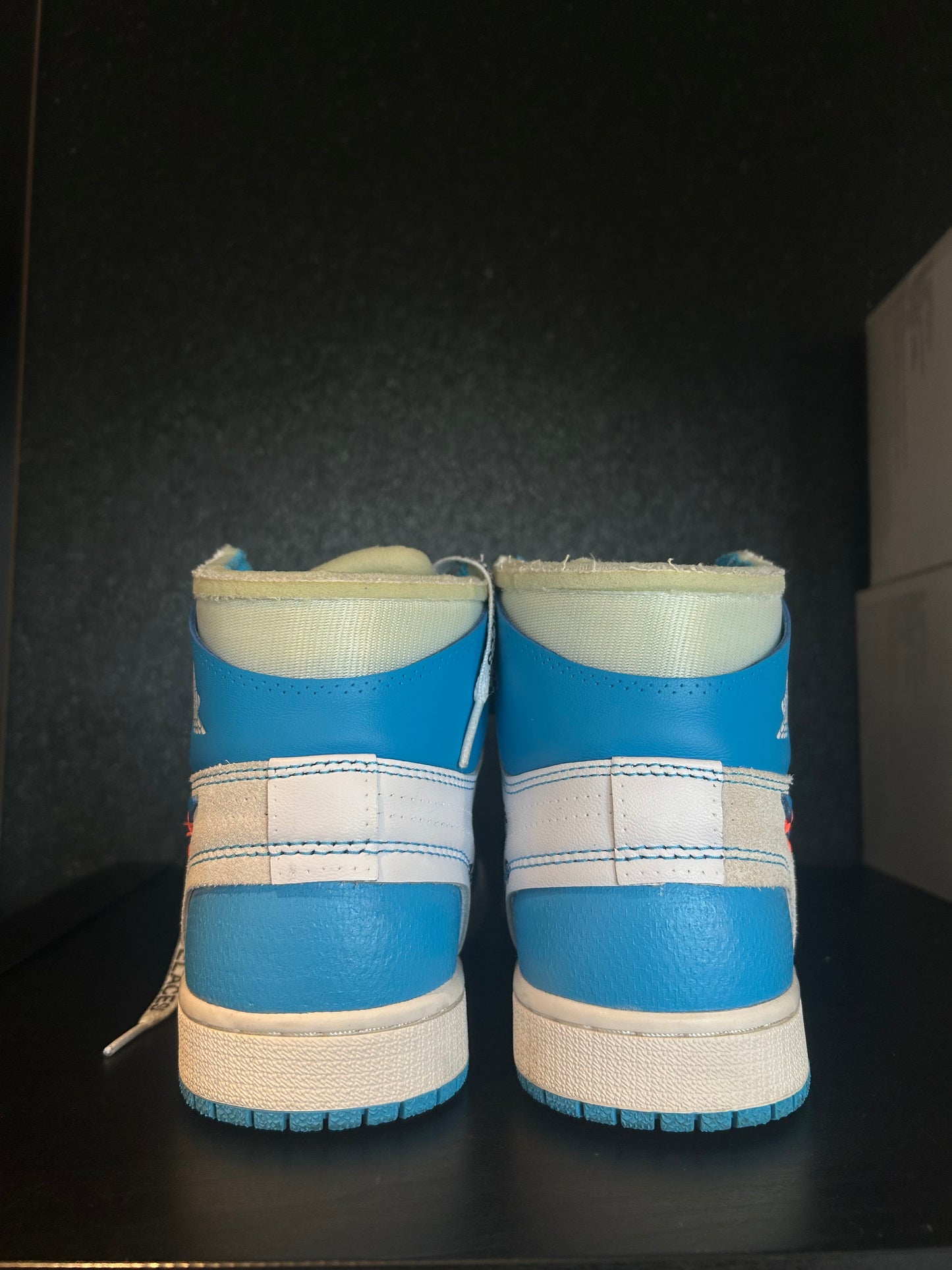 Jordan 1 High Off White "University Blue" Pre-Owned