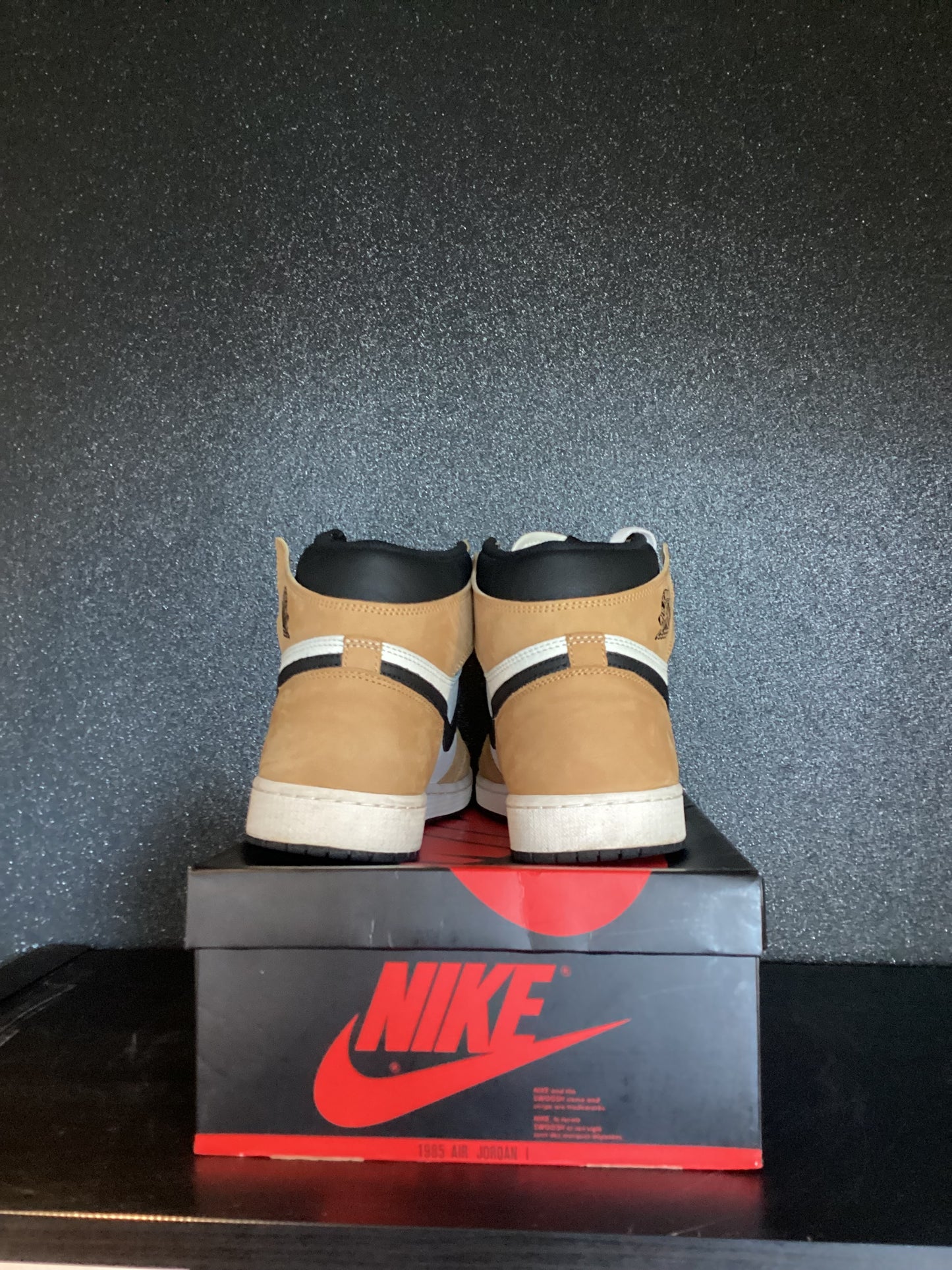 Jordan 1 High "Rookie Of The Year" Size 12 Preowned