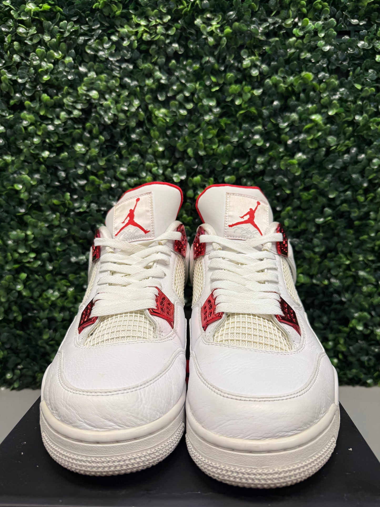 Jordan 4 "Metallic Red" Size 13 Preowned