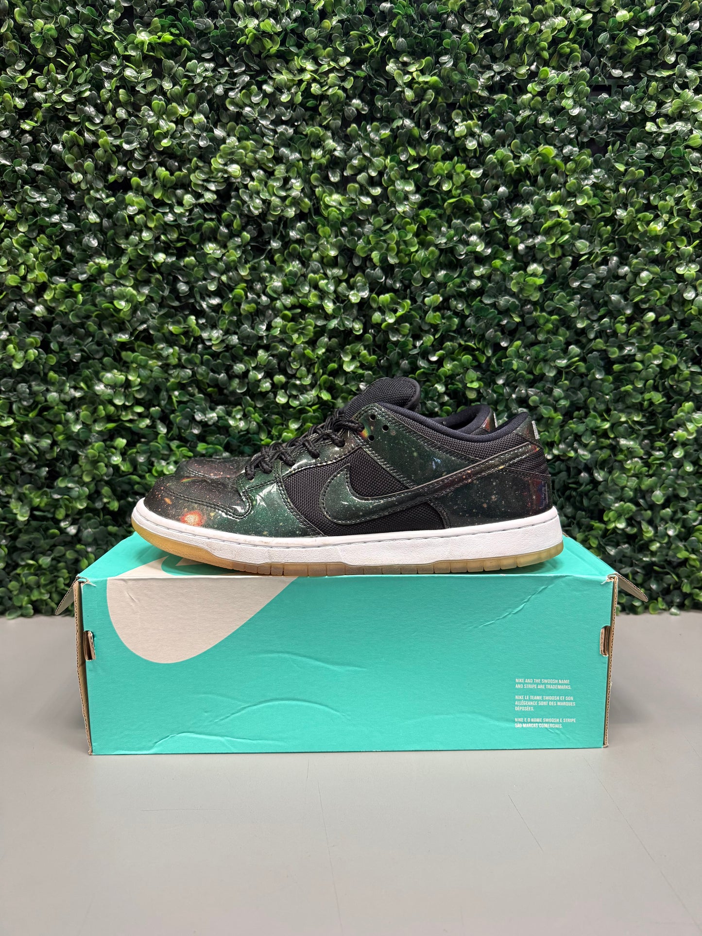 Nike SB Dunk Low "420 Intergalactic" Size 10.5 Preowned