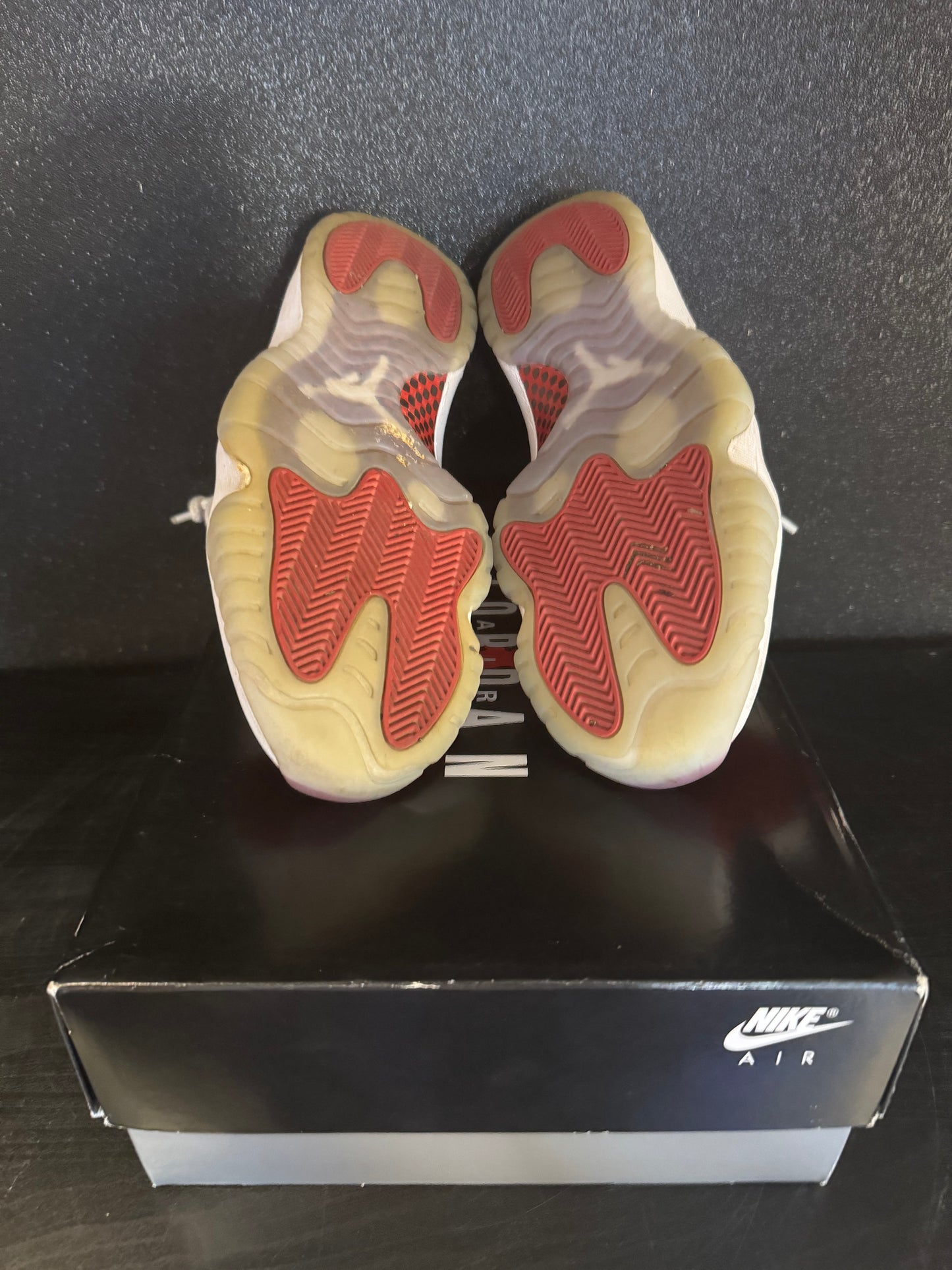 Jordan 11 'Cherry' Size 10.5 Preowned with box