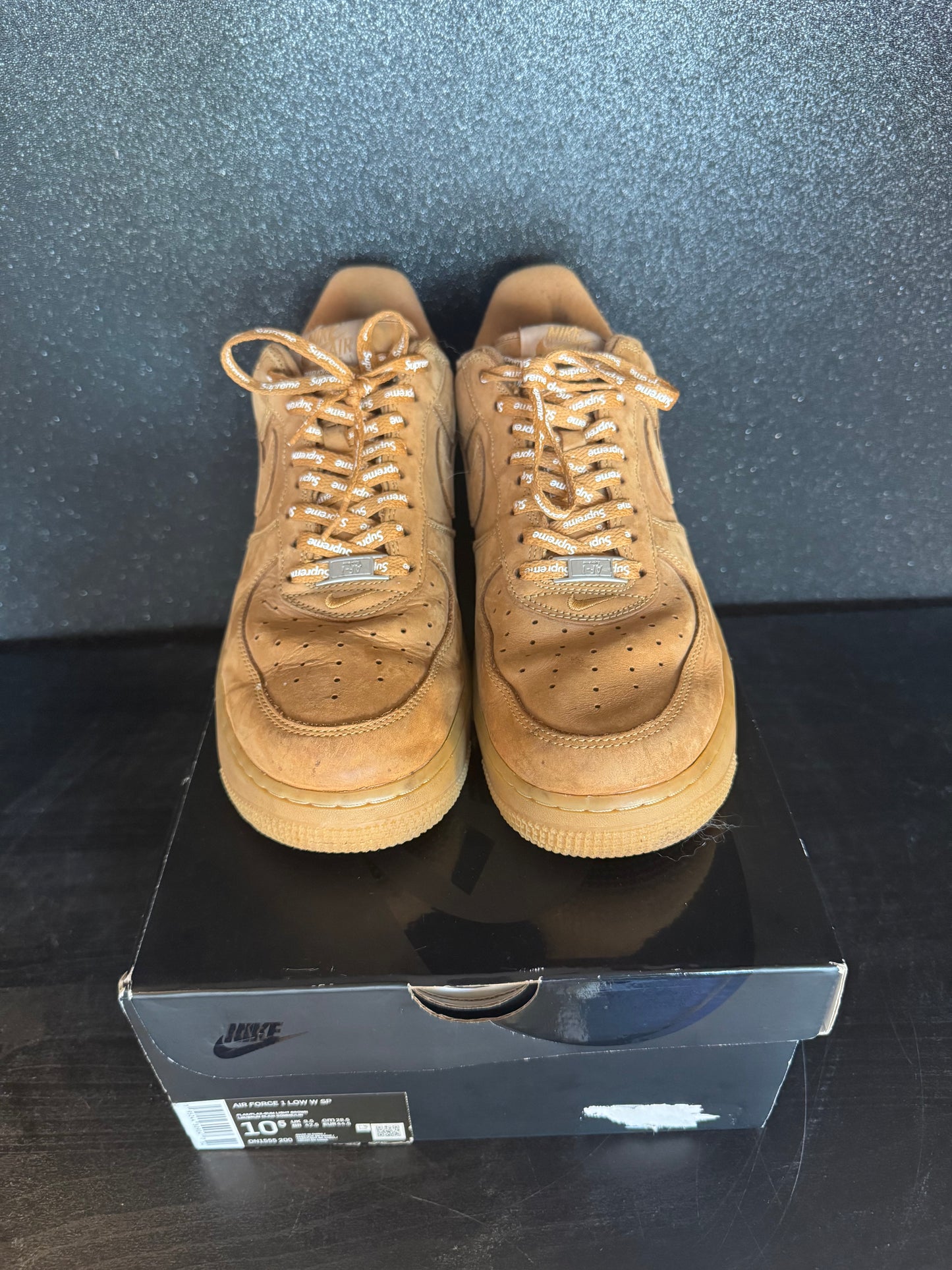 Nike Air Force 1 x Supreme 'Wheat' Size 10.5 Preowned with box