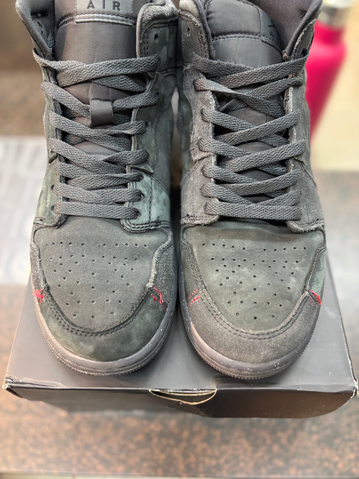 Jordan 1 Mid SE “Craft Dark Smoke Red” Size 9 Preowned