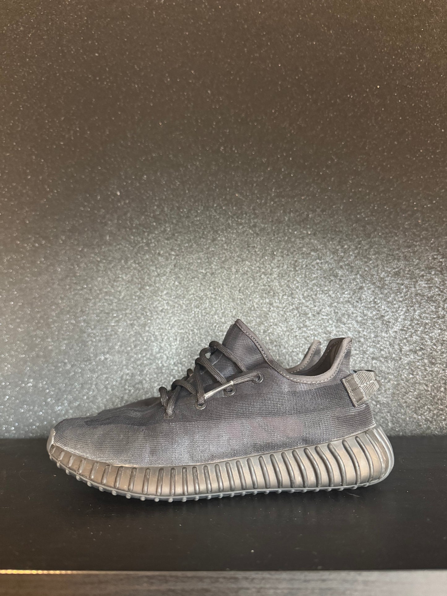 Yeezy Boost 350 Size 8 PreOwned