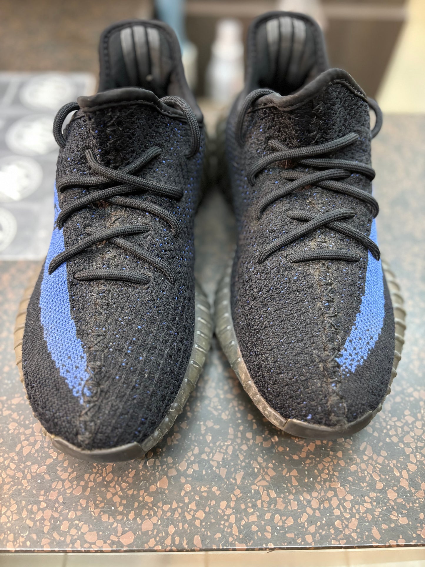 Yeezy 350 v2 "Dazzling Blue" Size 6 Pre Owned *No Box*