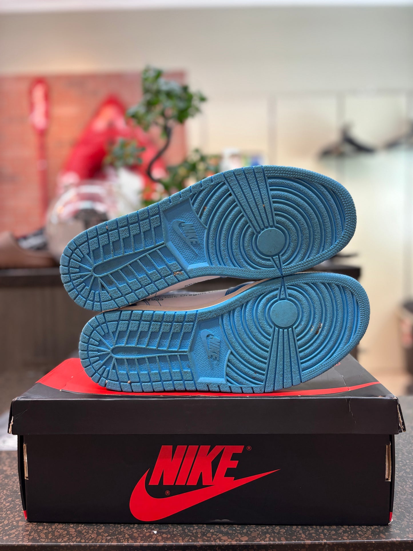 Jordan 1 High "Off White University Blue" Size 10.5 Pre Owned