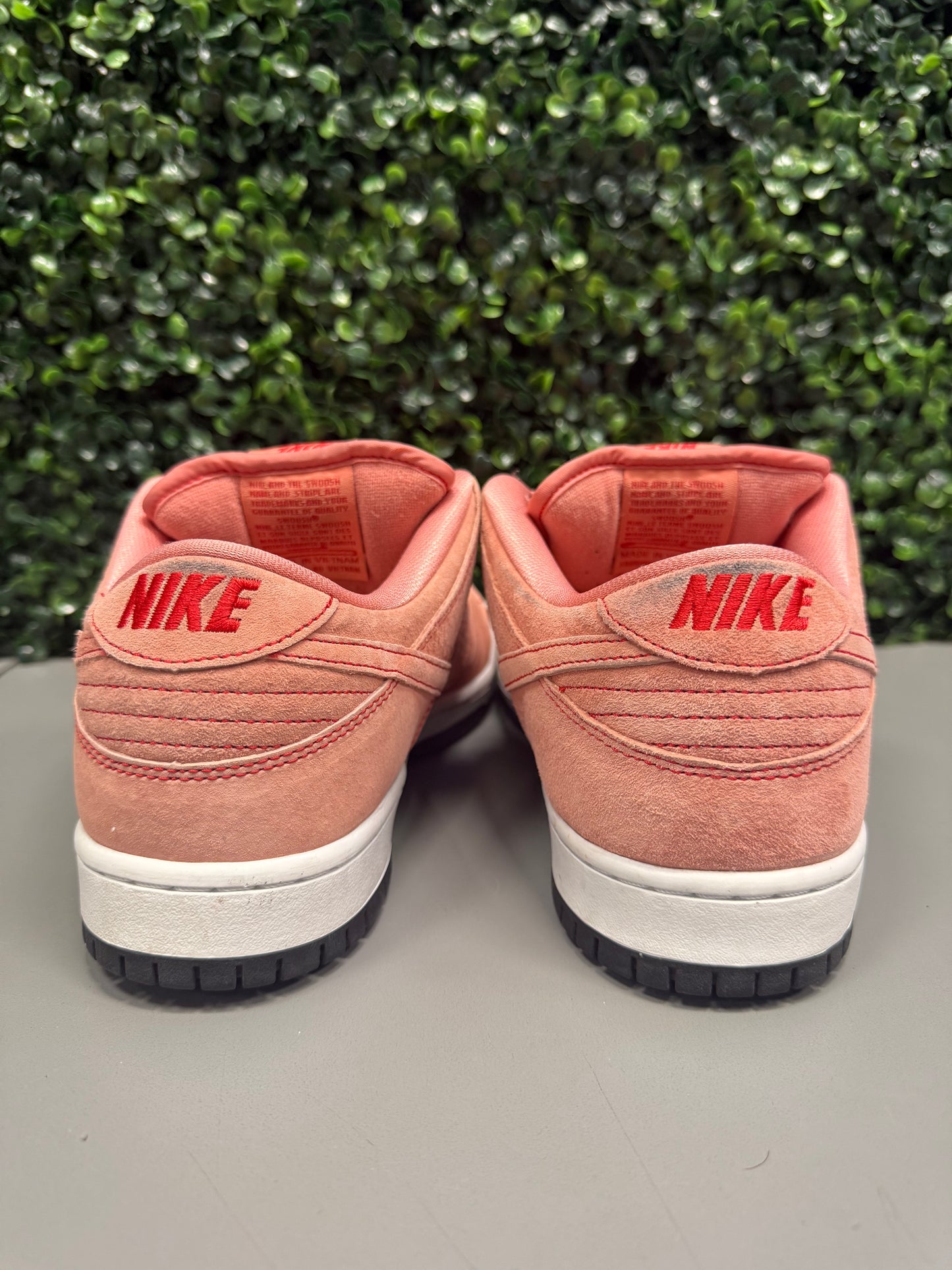 Nike SB Dunk Low "Pink Pig" Size 10 Preowned