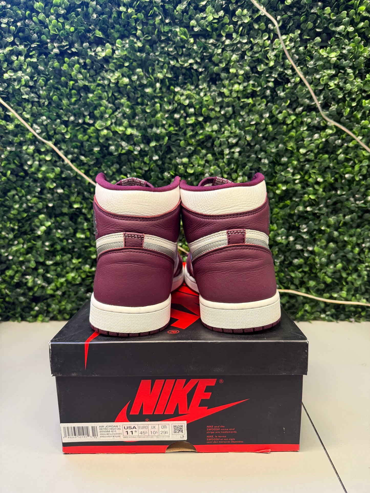Jordan 1 High "Bordeaux" Size 11.5 Preowned