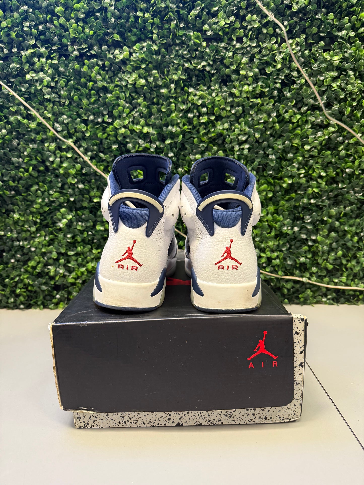 Jordan 6 "Olympic" Size 10 Preowned
