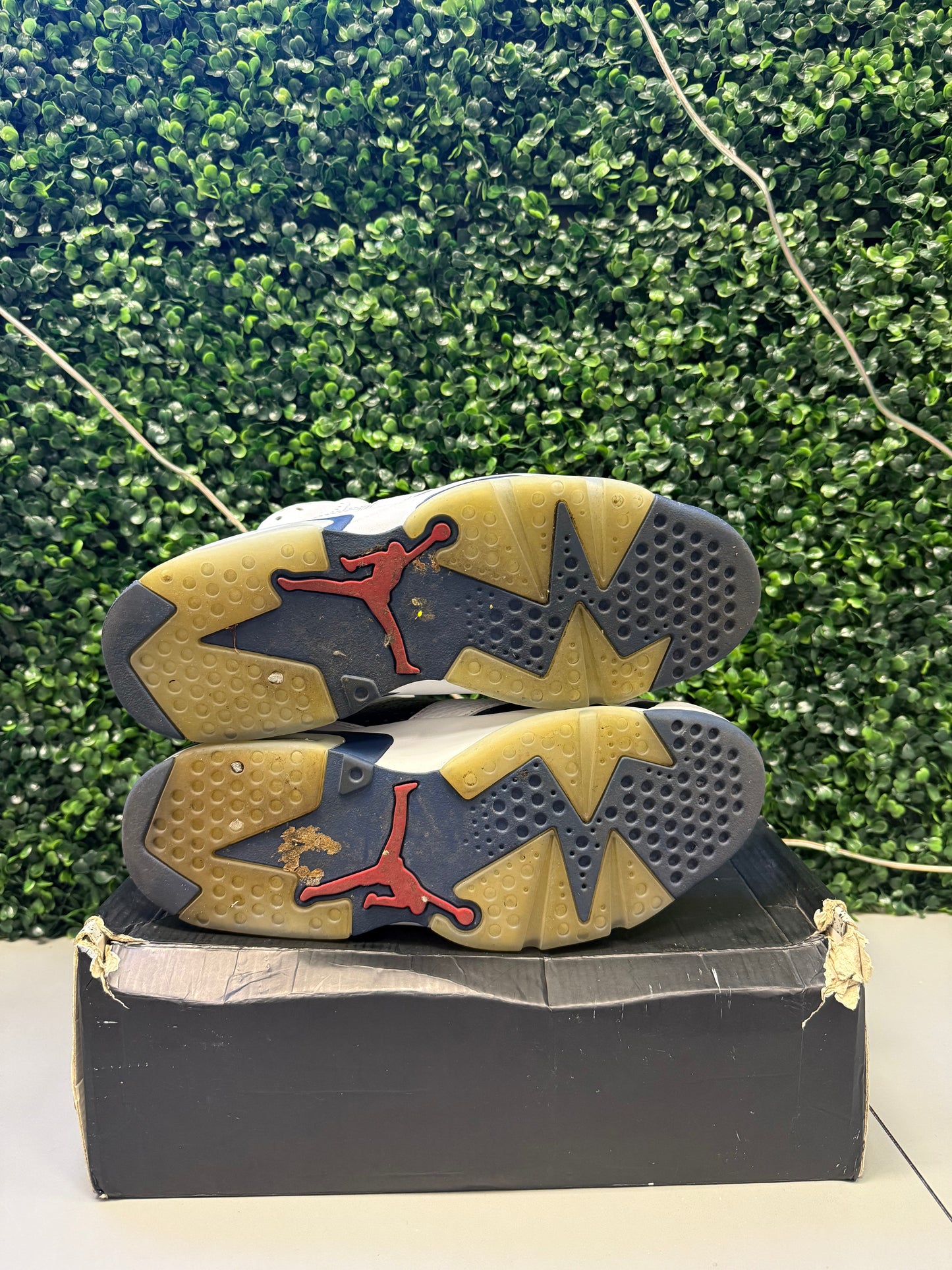 Jordan 6 "Olympic" Size 10 Preowned