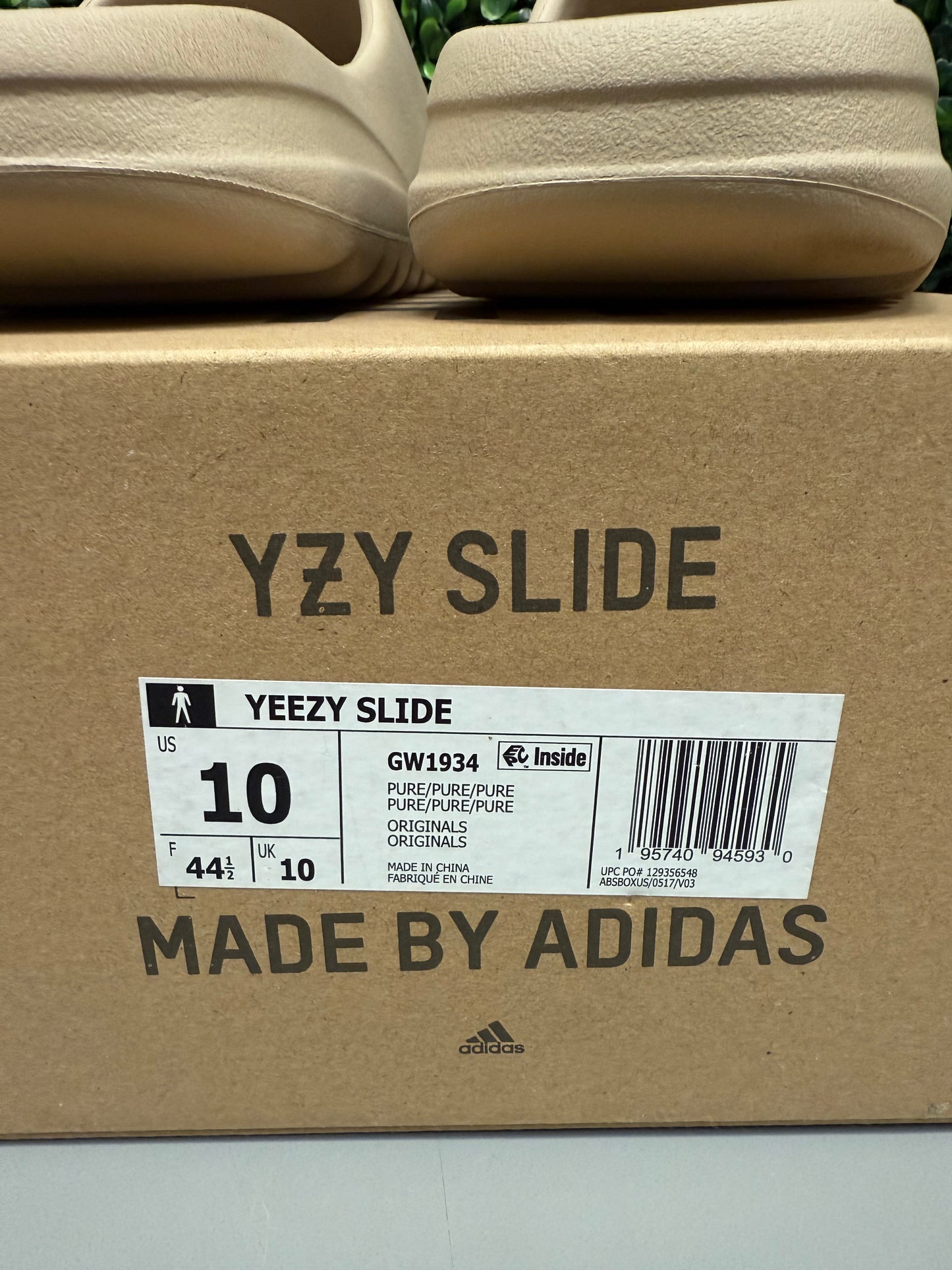 Yeezy Slide "Pure" Size 10 Preowned