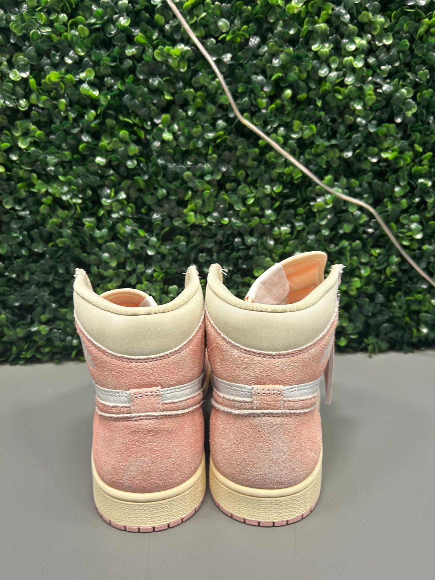 Jordan 1 "Washed Pink" Size 9W Preowned