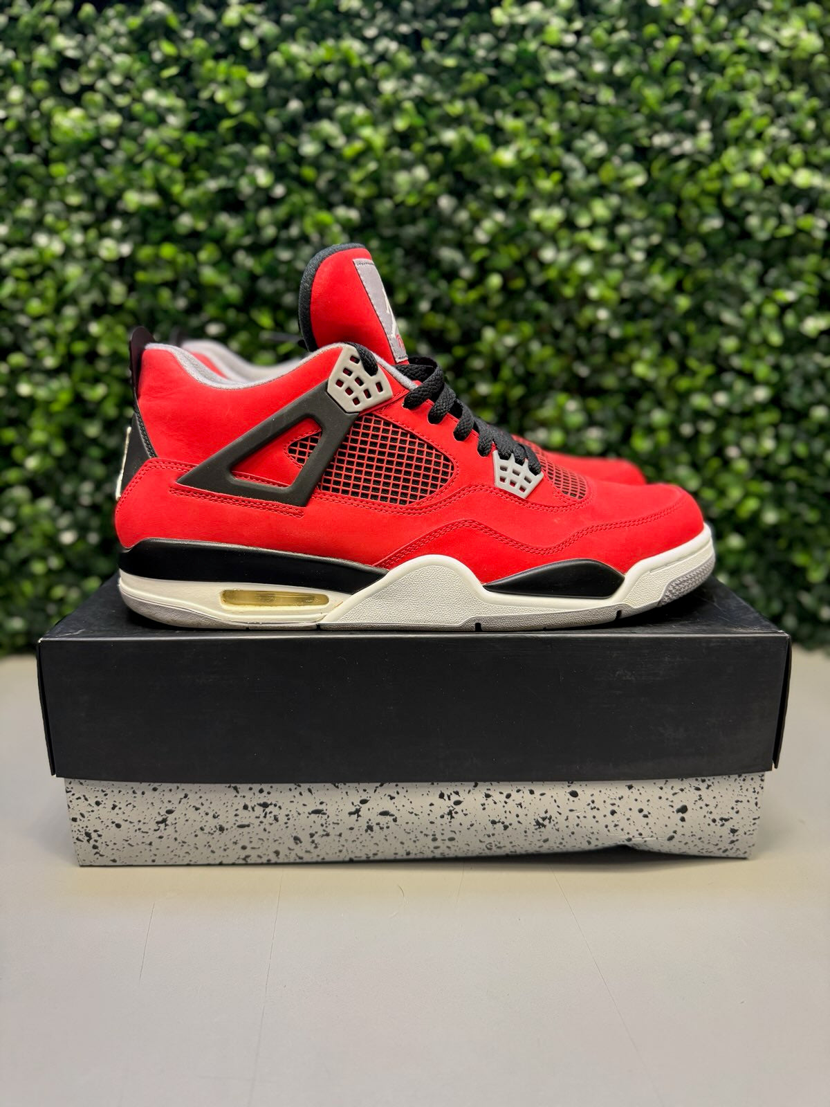 Jordan 4 "Toro Bravo" Size 12.5 Preowned