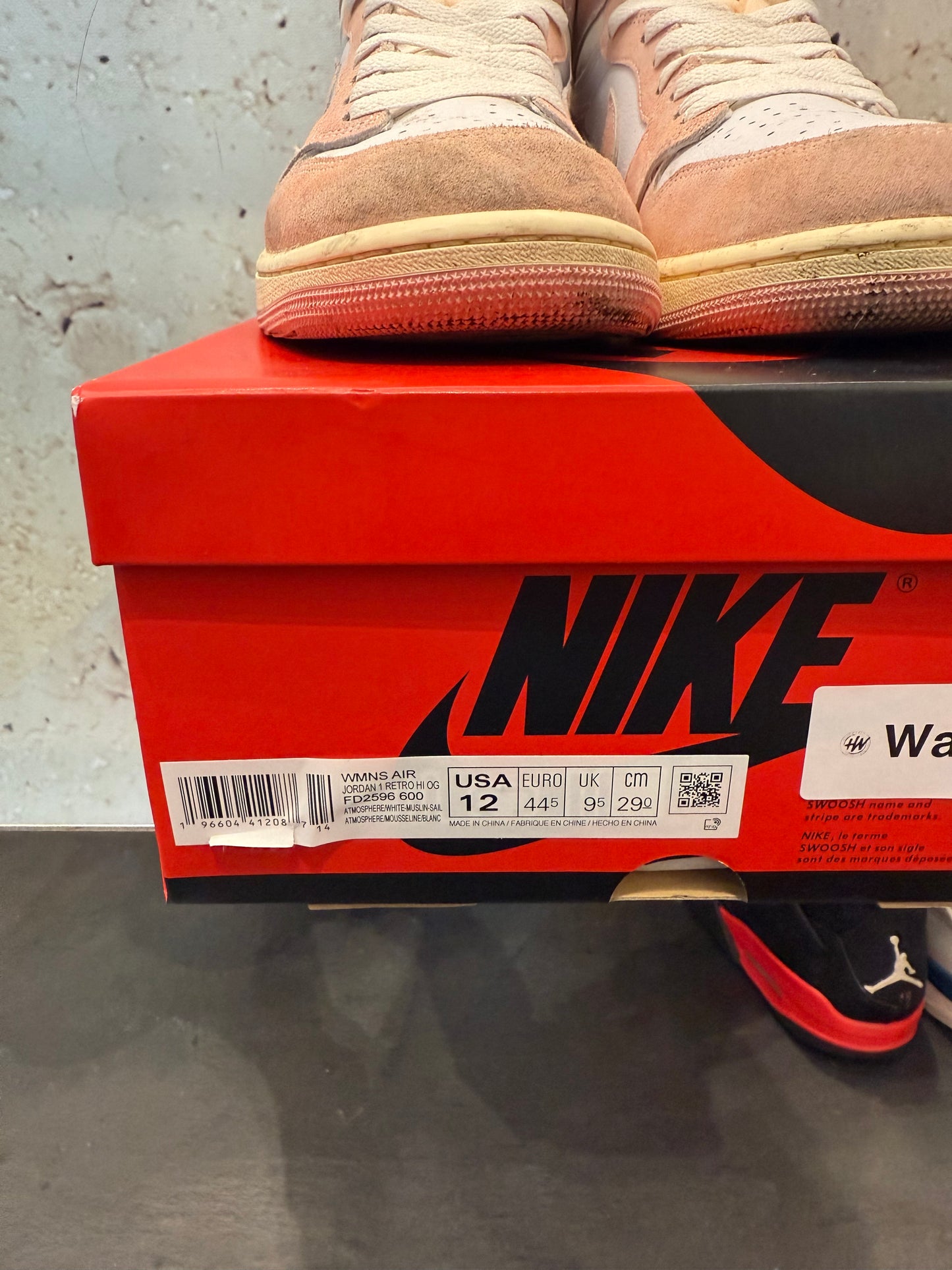 Jordan 1 High "Washed Pink" Size 12W / 10.5M Preowned