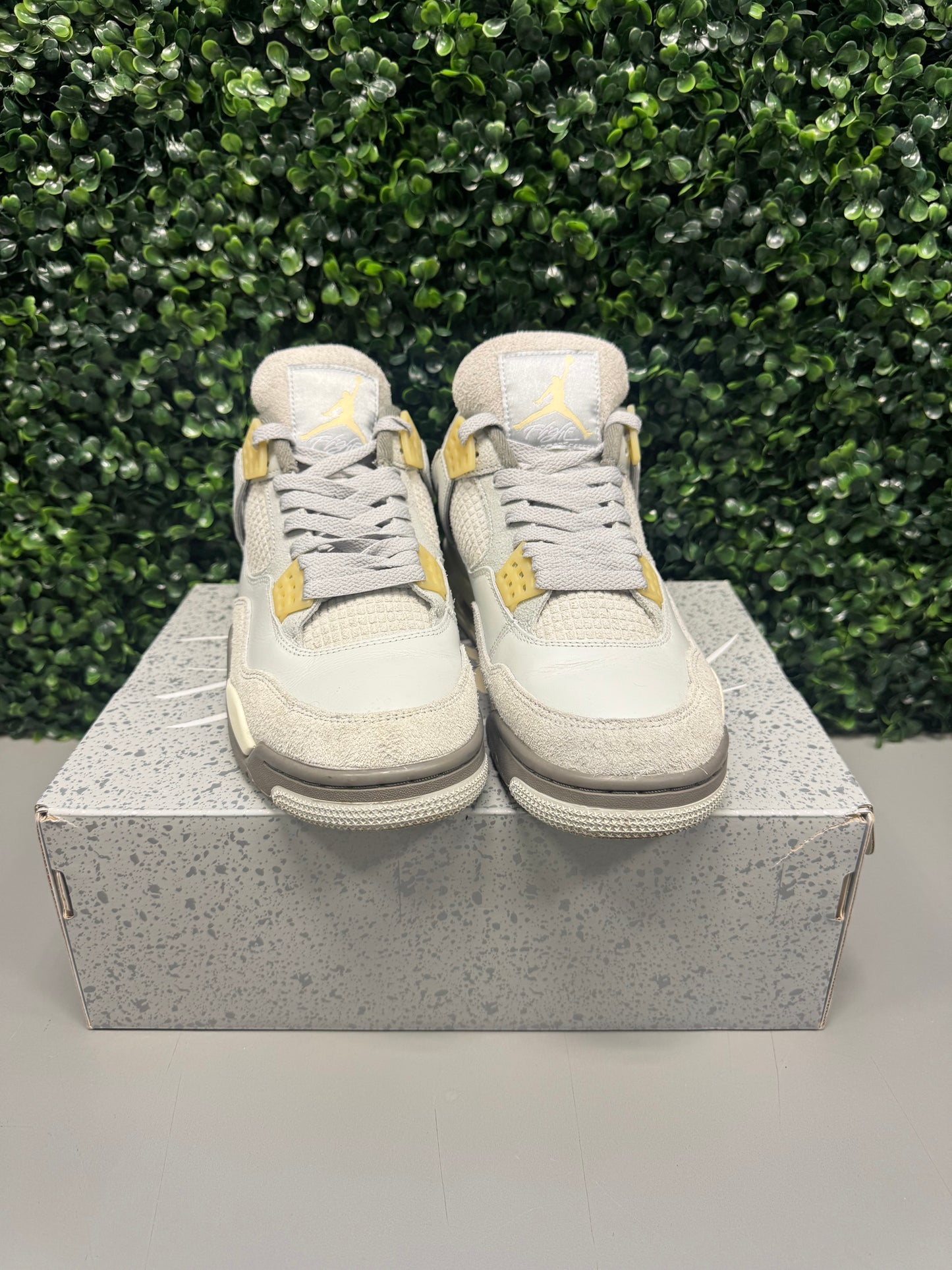 Jordan 4 "Craft" Size 9 Preowned