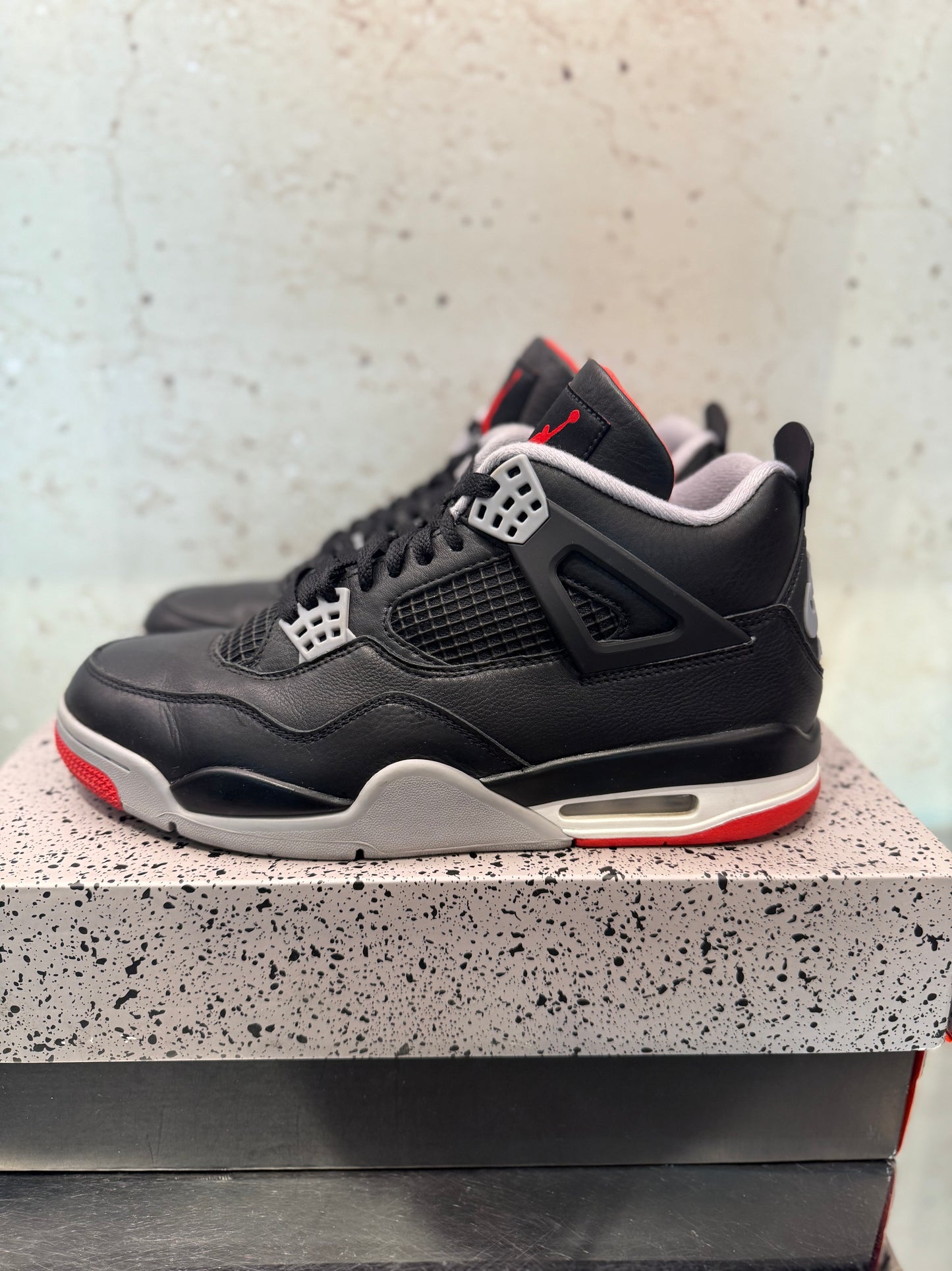 Jordan 4 "Bred Reimagined" Size 10.5 Preowned