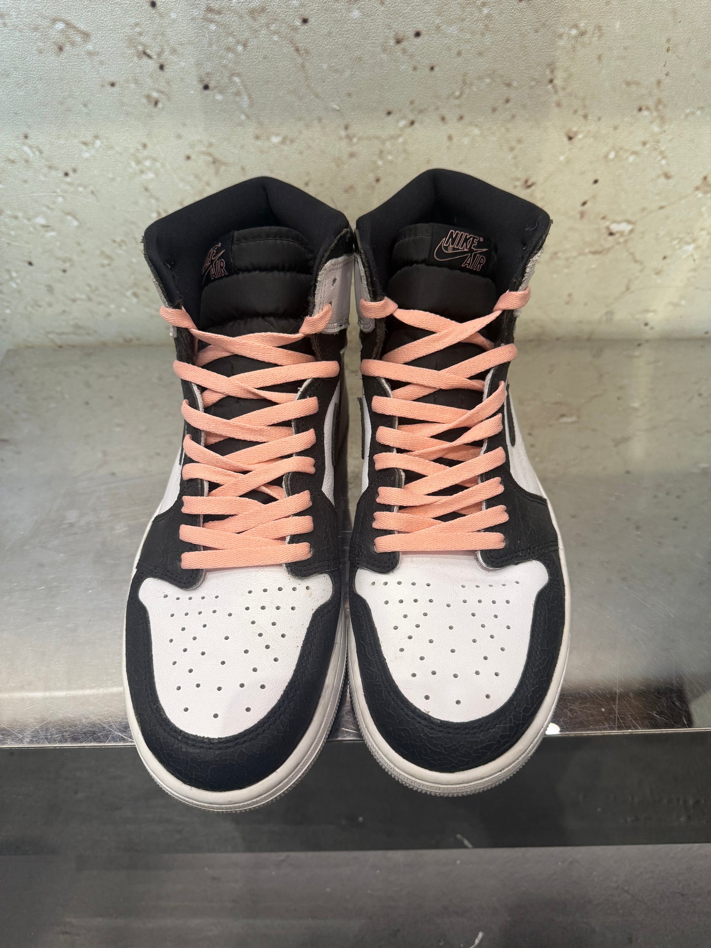 Jordan 1 High "Bleached Coral" Size 12 Preowned