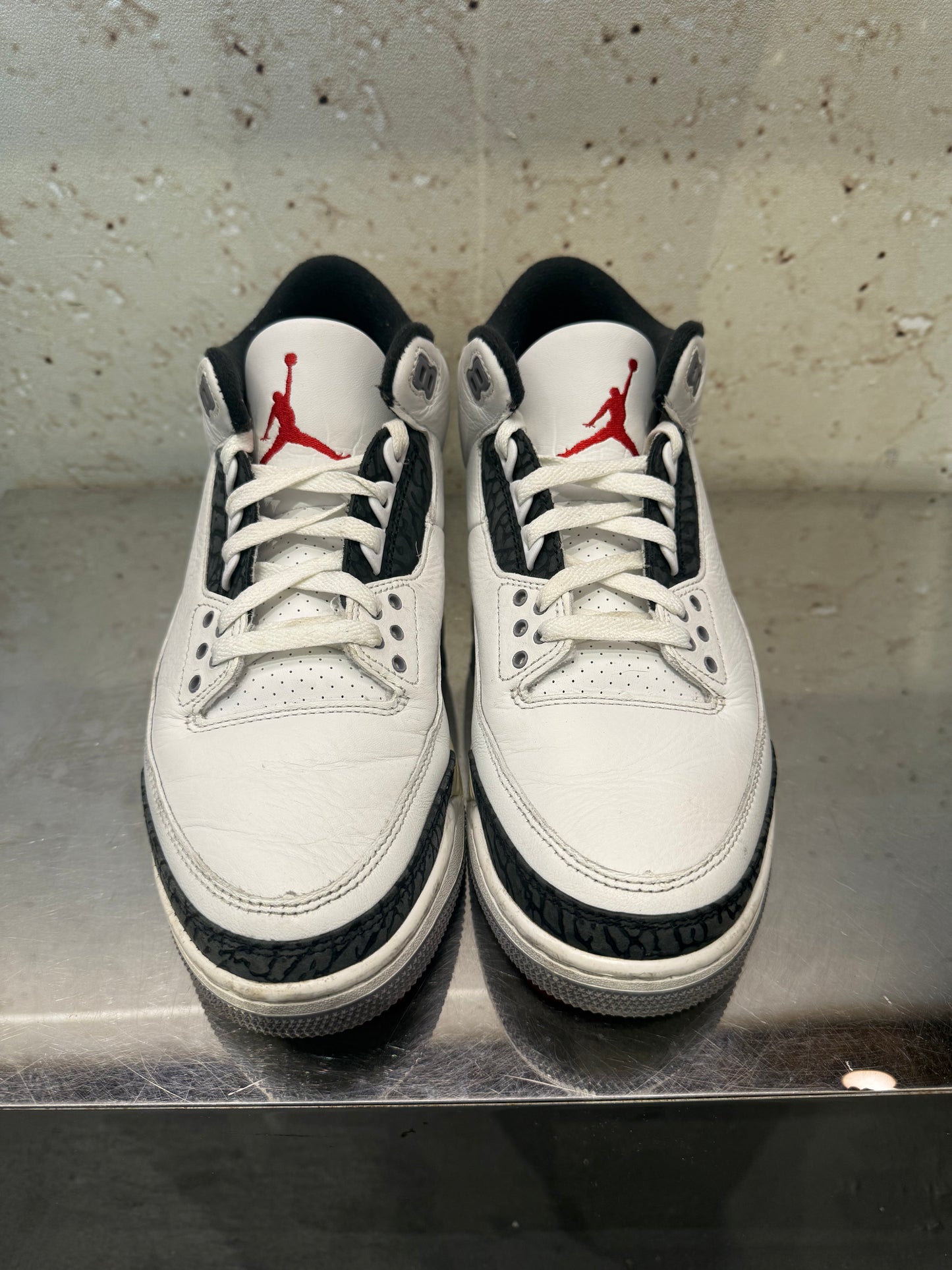 Jordan 3 "Cement Grey" Size 9 Preowned