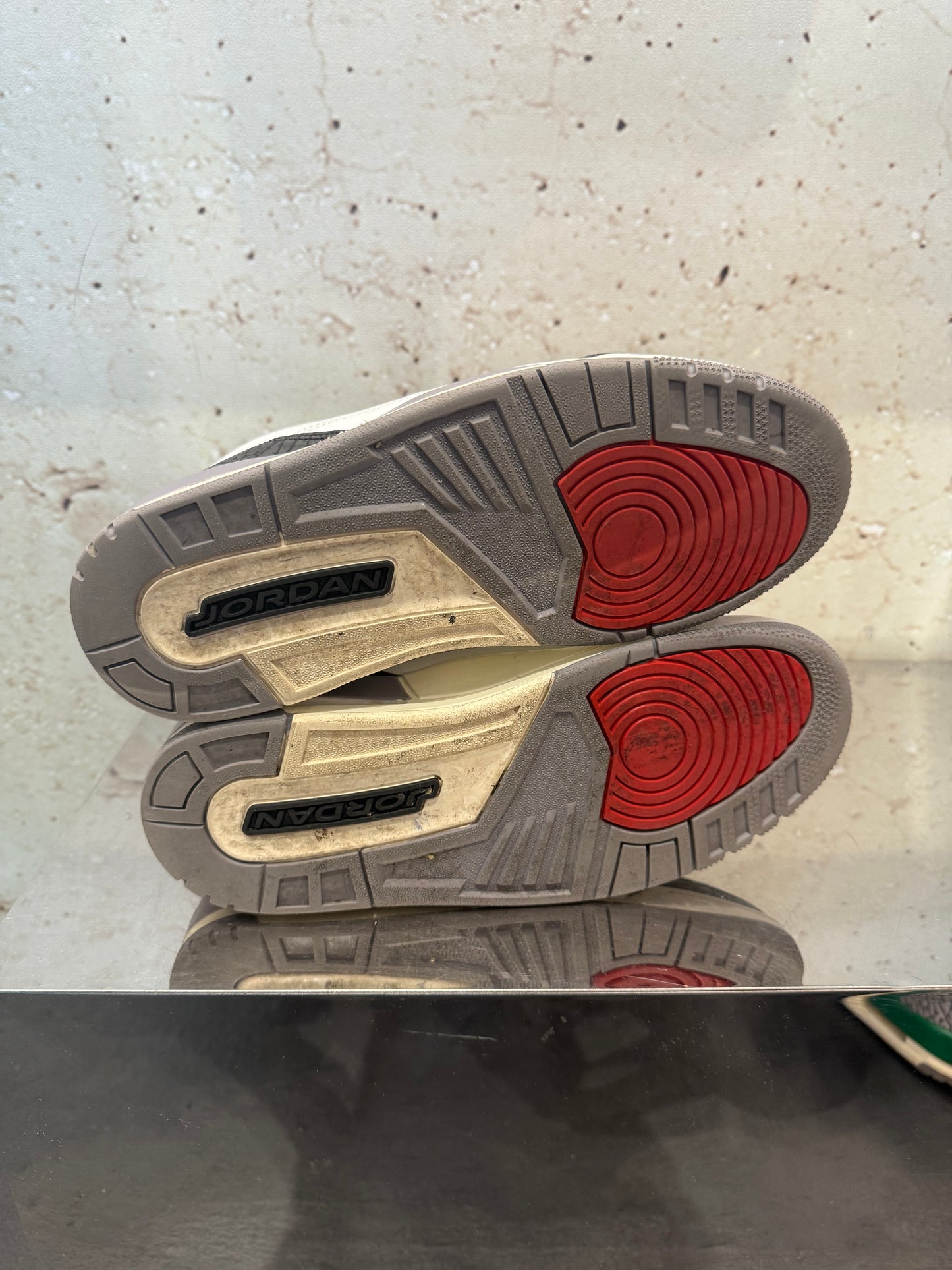 Jordan 3 "Cement Grey" Size 9 Preowned