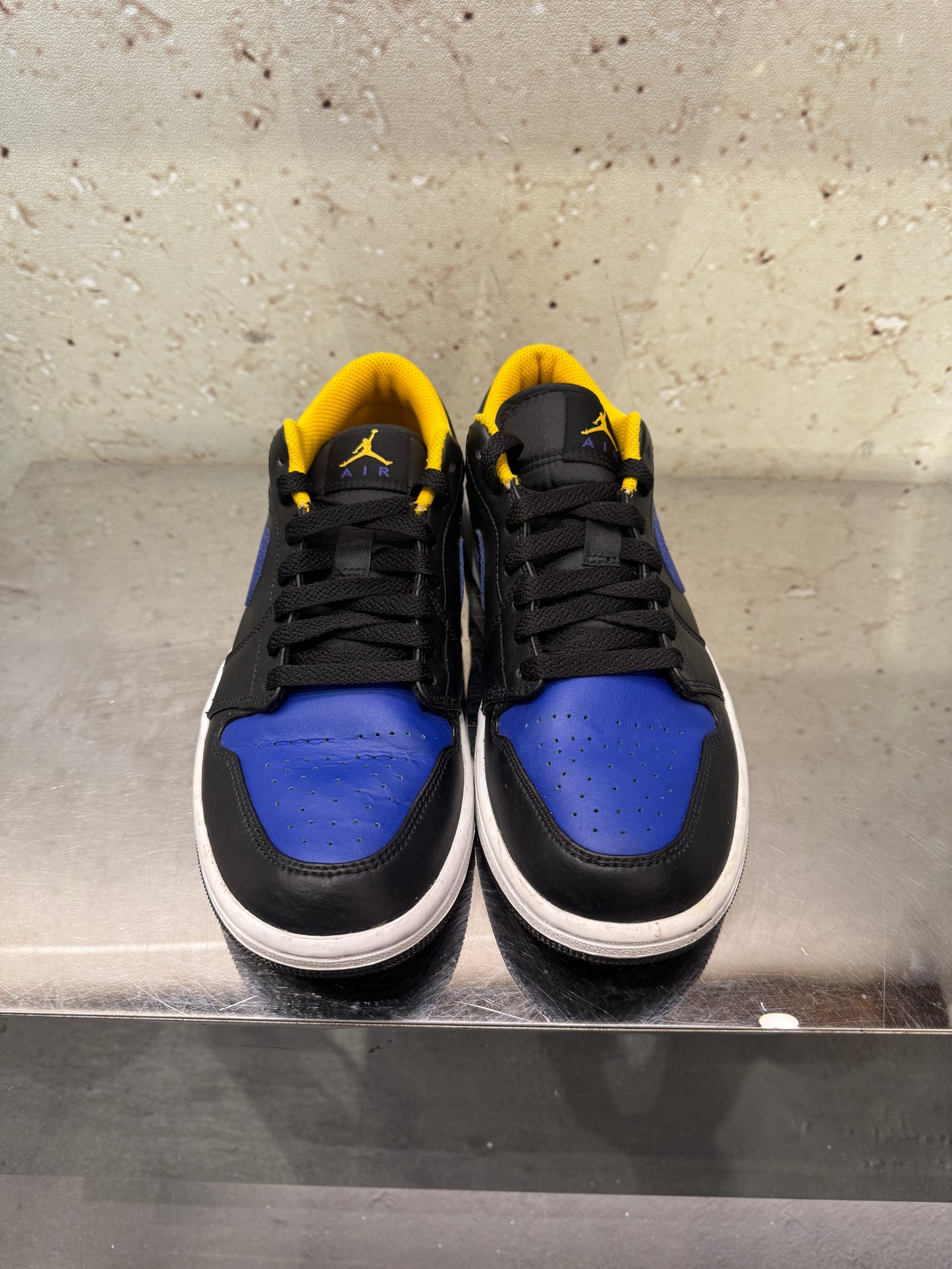Jordan 1 Low "Dark Concord" Size 8 Preowned
