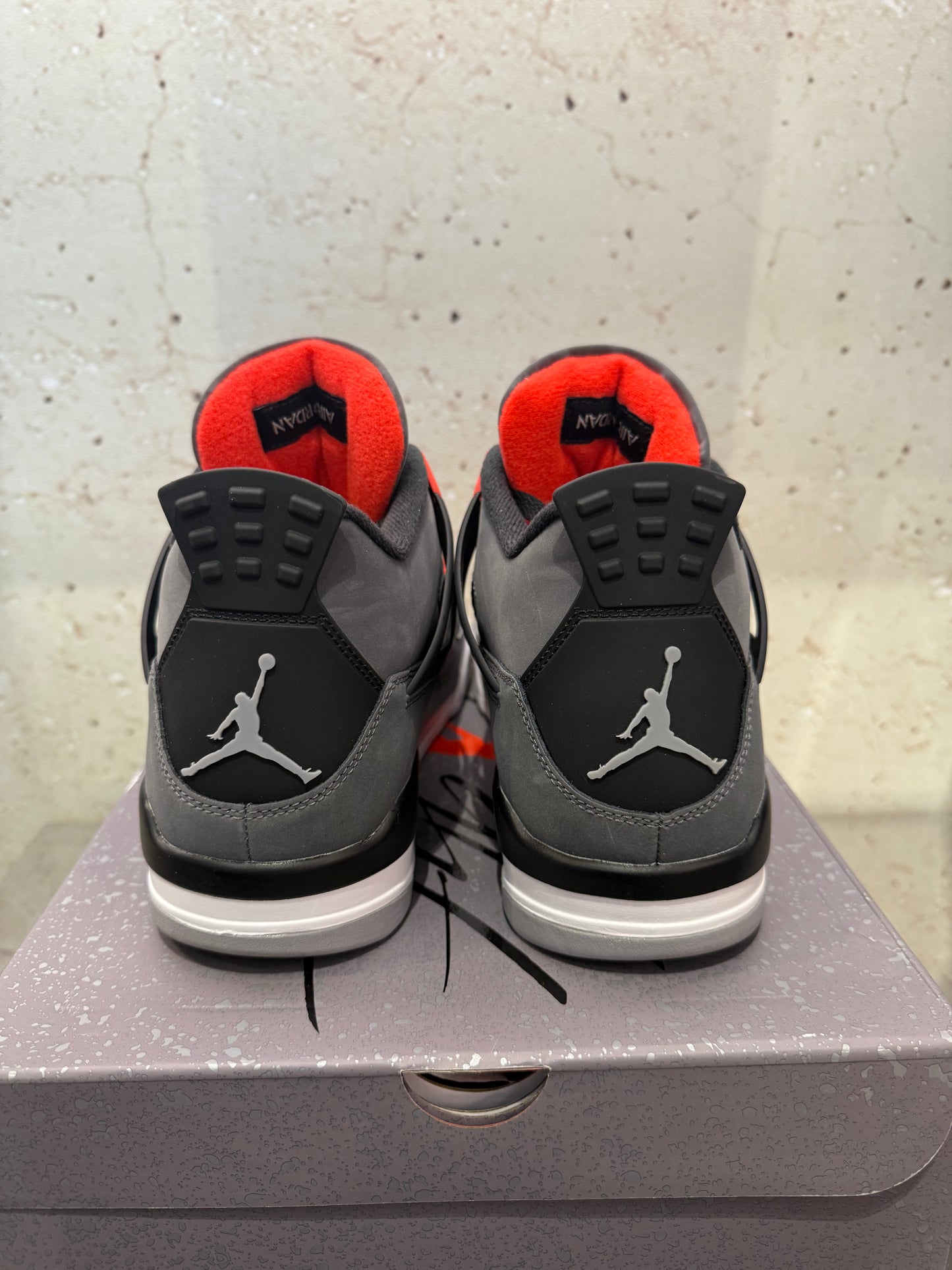 Jordan 4 "Infrared" Size 12 Preowned