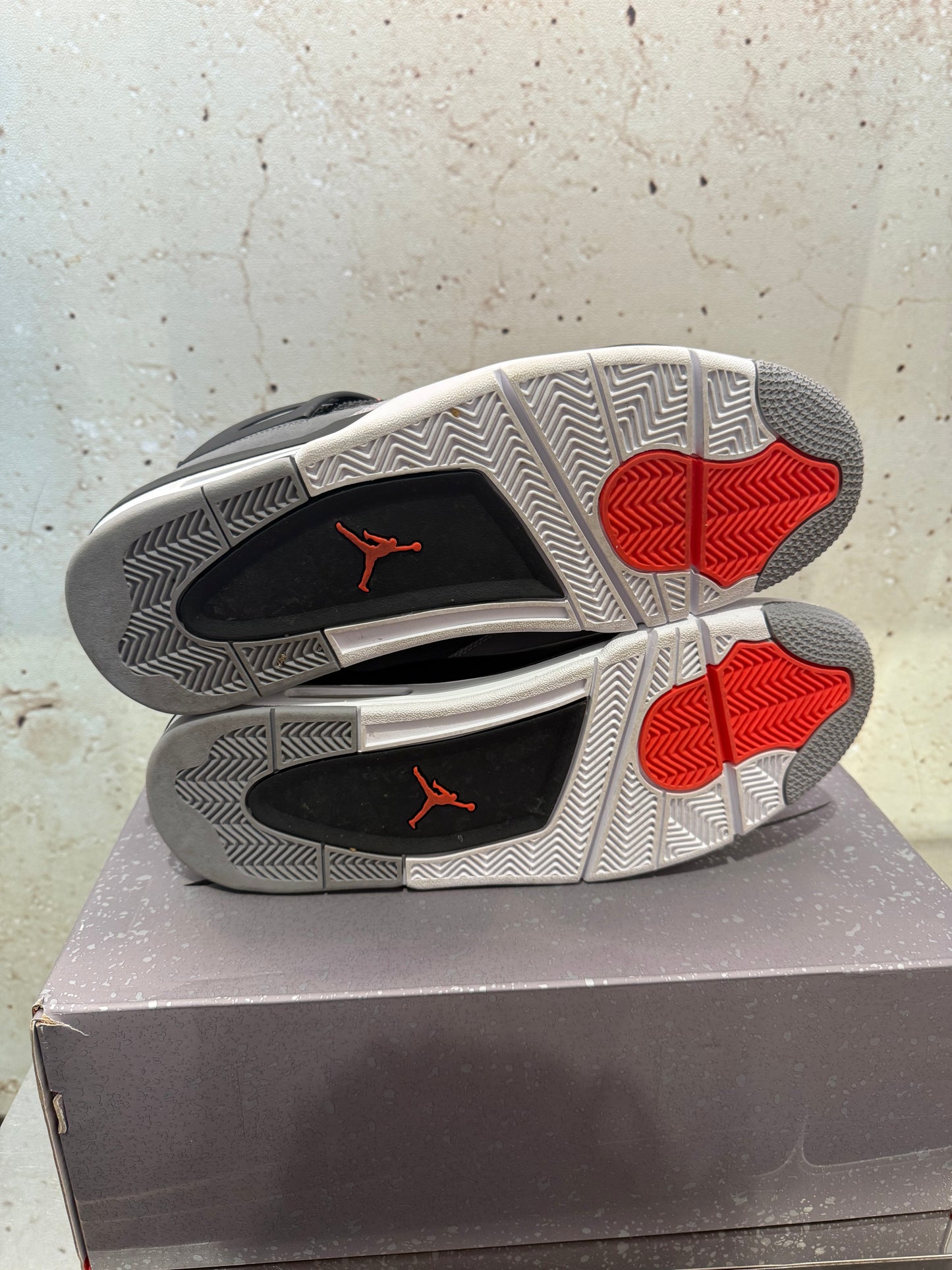 Jordan 4 "Infrared" Size 12 Preowned