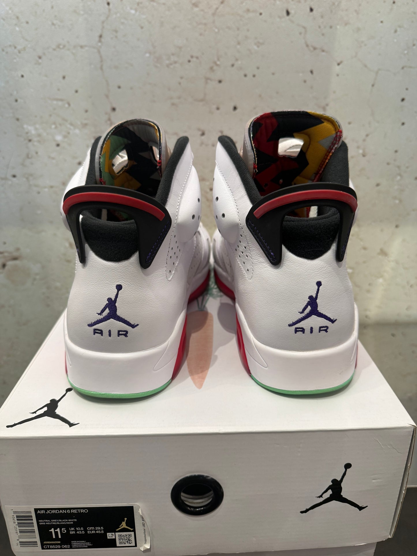 Jordan 6 "Hare" Size 11.5 Preowned
