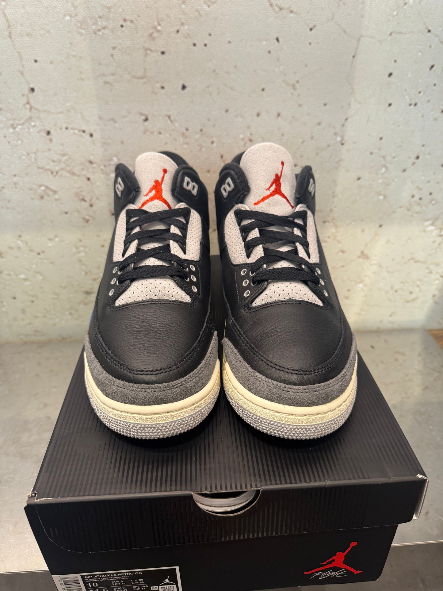 Jordan 3 "Rare Air" Size 10 Preowned