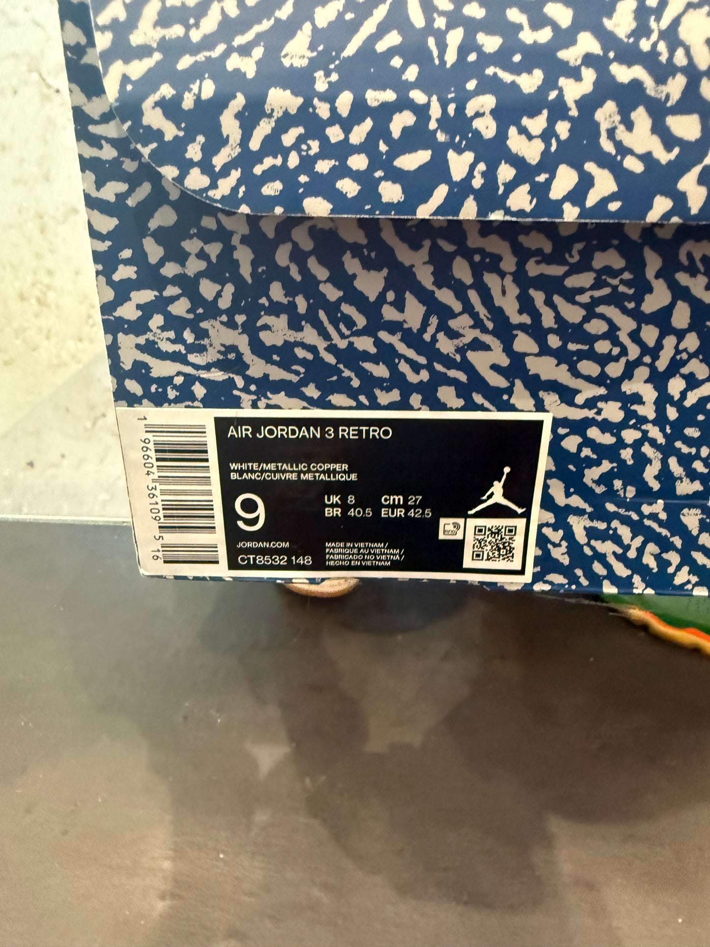 Jordan 3 "Wizards" Size 9 Preowned