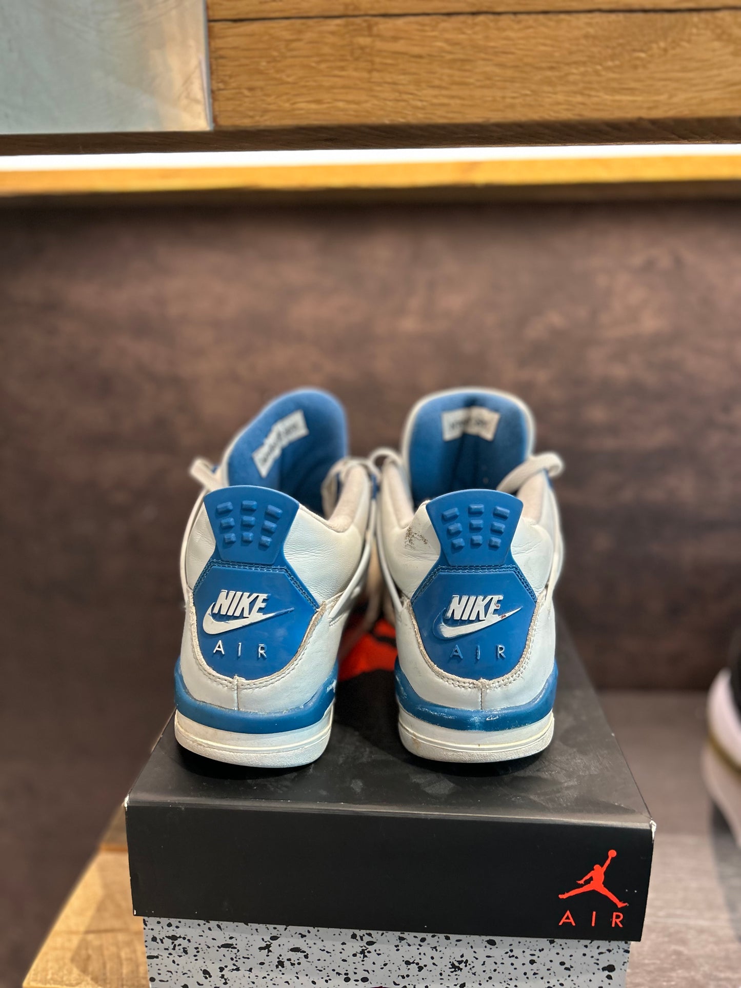 Jordan 4 "Military Blue" Size 7y Preowned